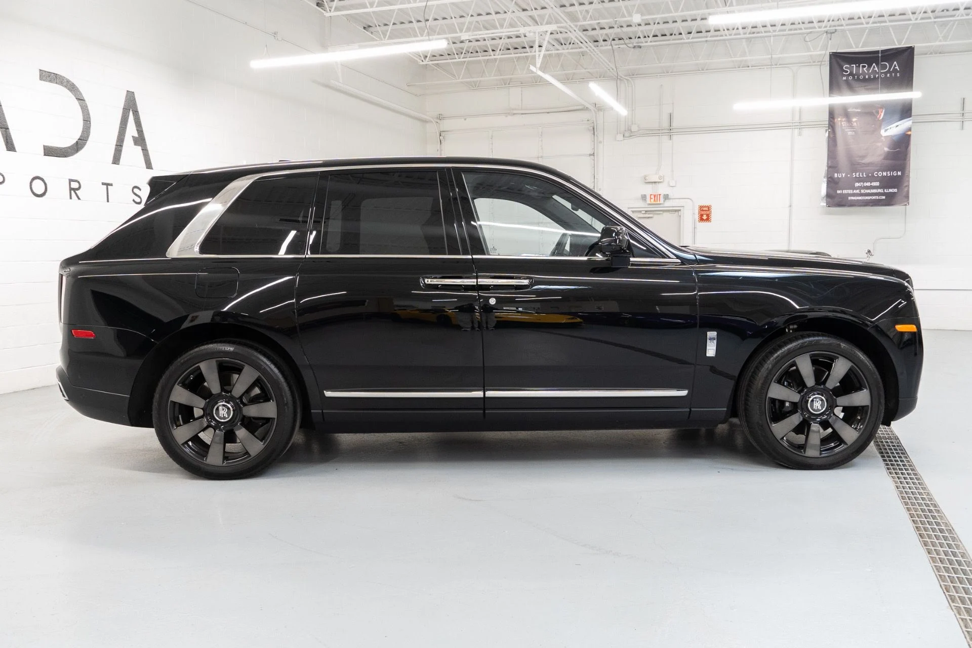 mph008_2635387037_Used_2022_Rolls_Royce_Cullinan_1772571310_76804c2fa4