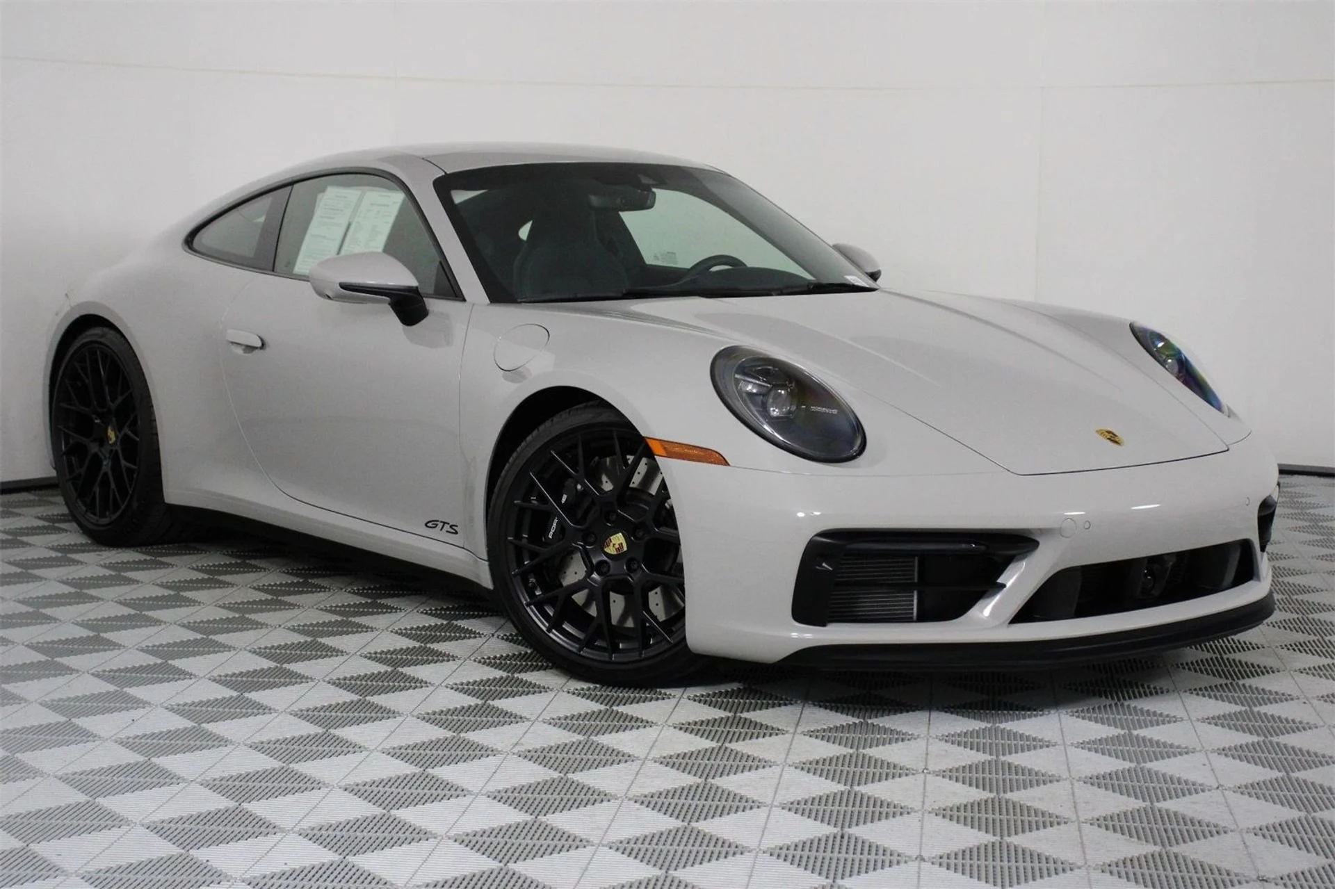 mph008_2643298581_96028649bf9c5e19b346e2edf88c0478_144bb28257