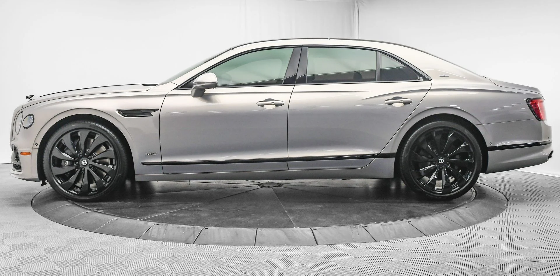 mph008_265949004_b9daf966_e47d_44fa_808c_c95de59bf894_40d0e9906d