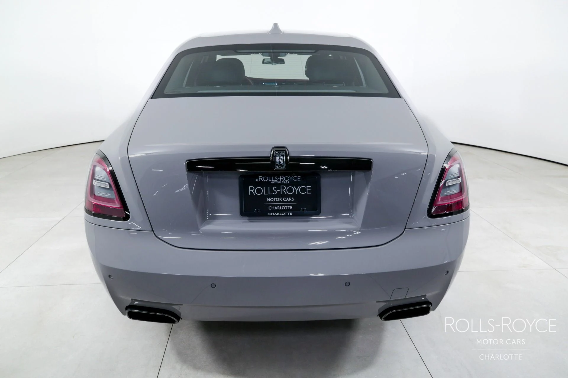 mph008_2660360476_Used_2024_Rolls_Royce_Black_Badge_Ghost_1738085665_8b9d174675