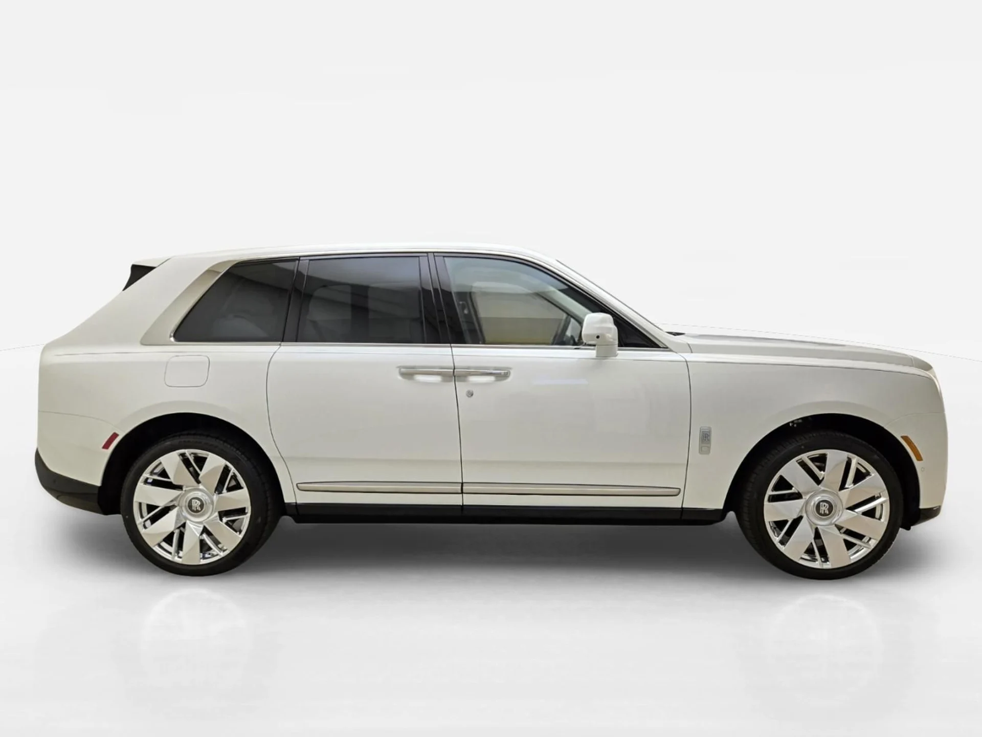 mph008_2660400841_New_2027_Rolls_Royce_Cullinan_1792818902_c6c94eb2a6