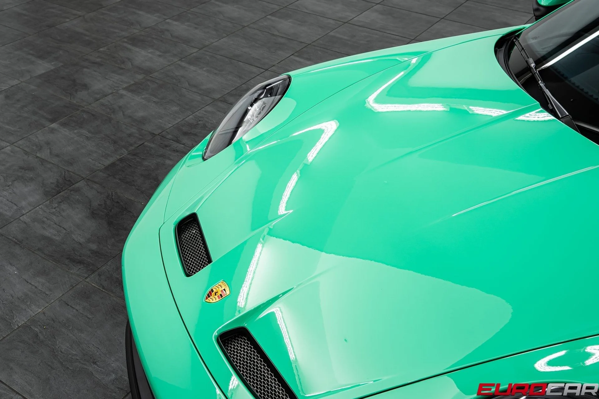 mph008_2662452312_image_9_a346995042