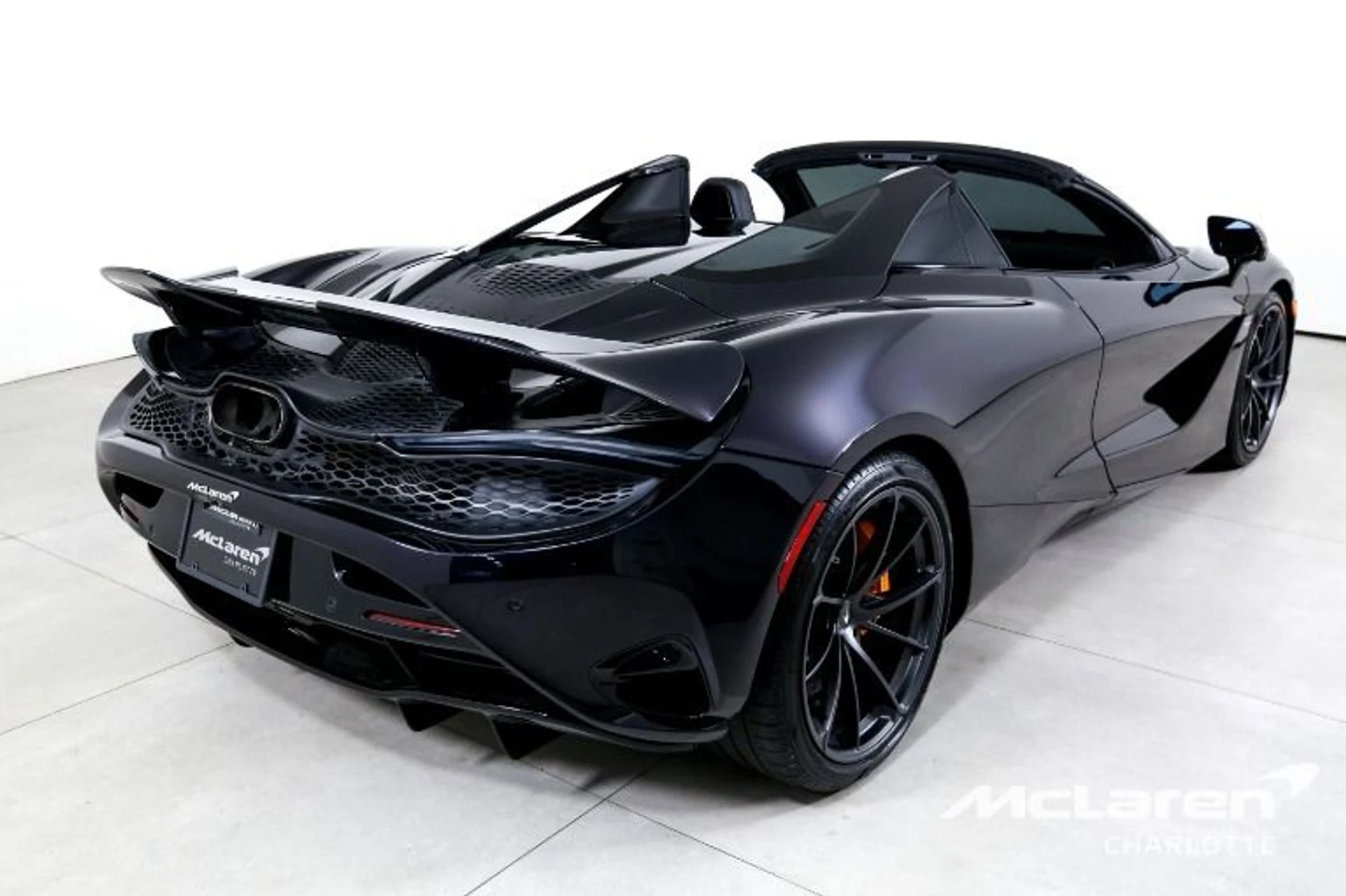 mph008_266457423_Used_2024_Mc_Laren_750_S_Spider_c236ae2804