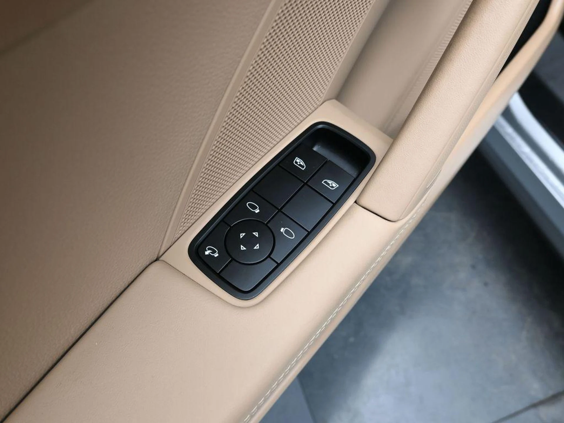 mph008_2666592443_c_Ys7_W1rs2hobexyl6r_FB_Ze_NL_0yk_1451fab6ce