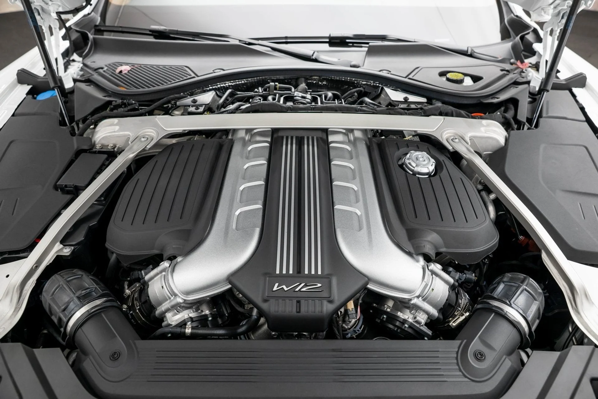 mph008_2666850403_9_7ff654d538