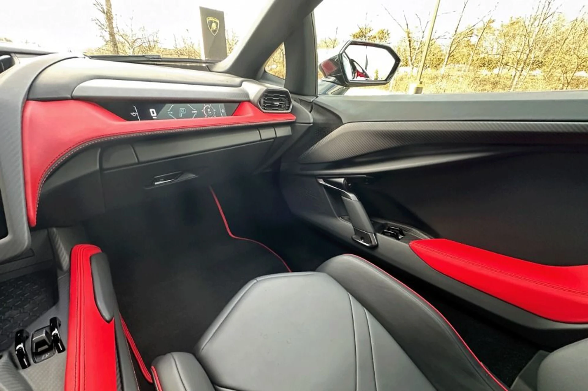 mph008_2670401329_New_2026_Lamborghini_Revuelto_1767896256_9e4b194266