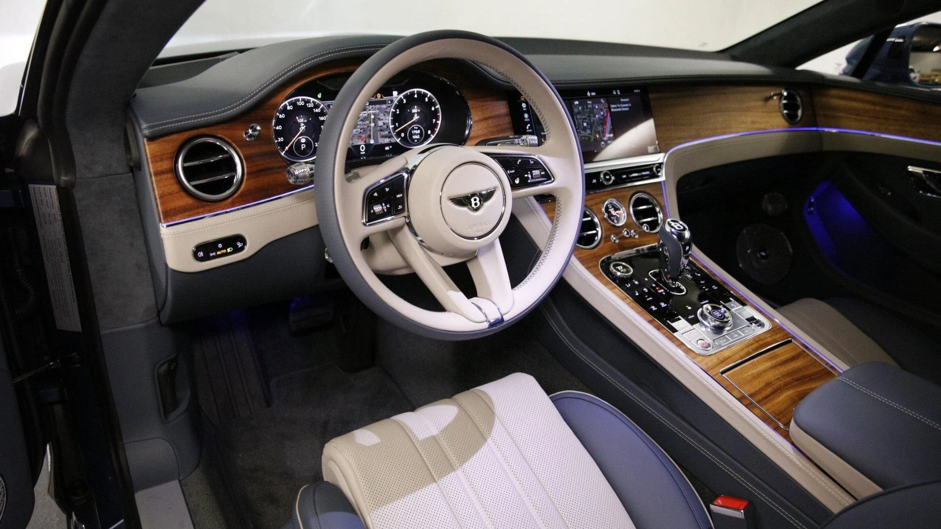 mph008_267052070_Used_2022_Bentley_Continental_GT_V8_1682771364_306b7cae9d