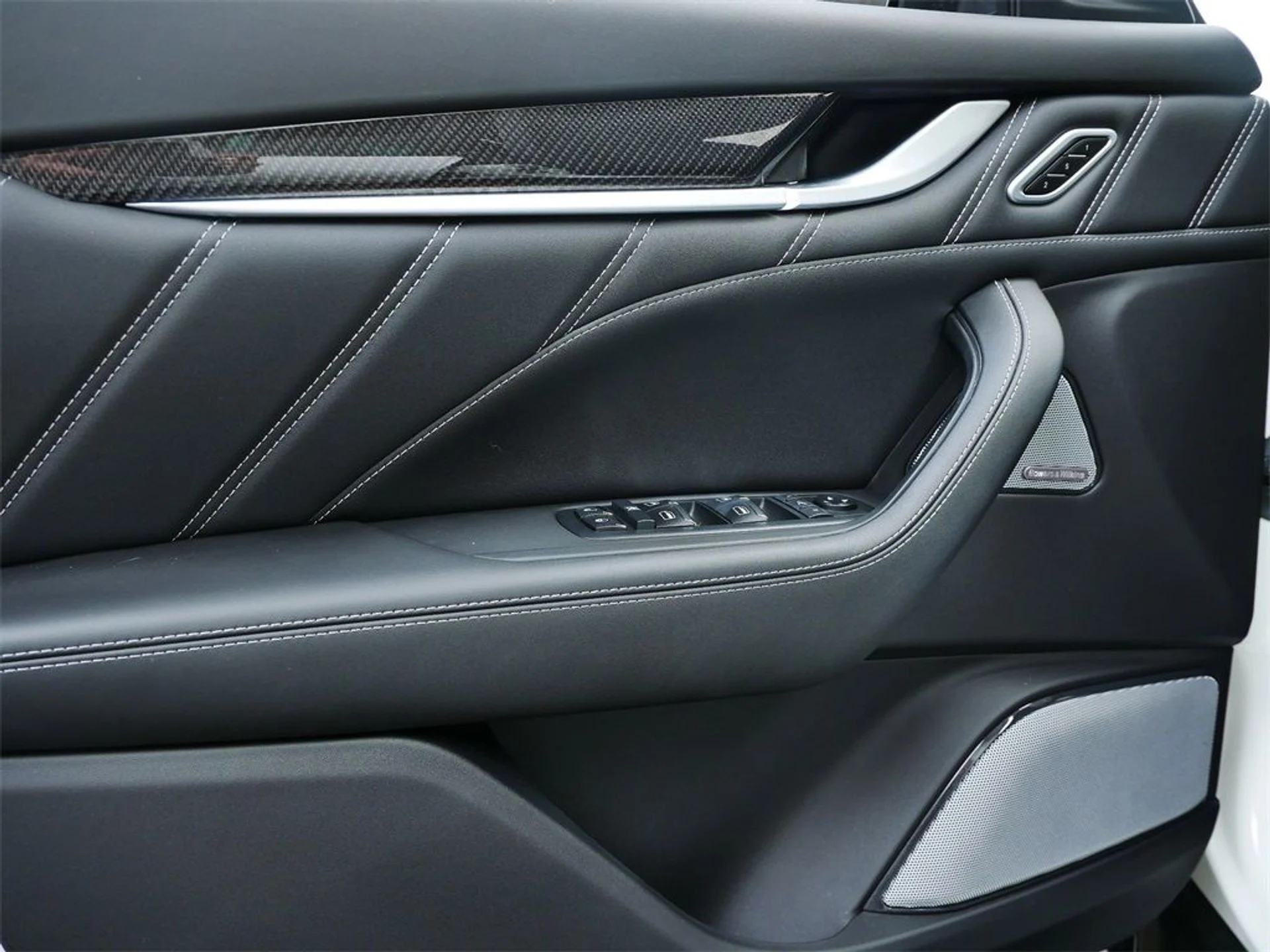 mph008_2677088034_6297e0417da30387e5bd537a5041d99c_ca223c049d