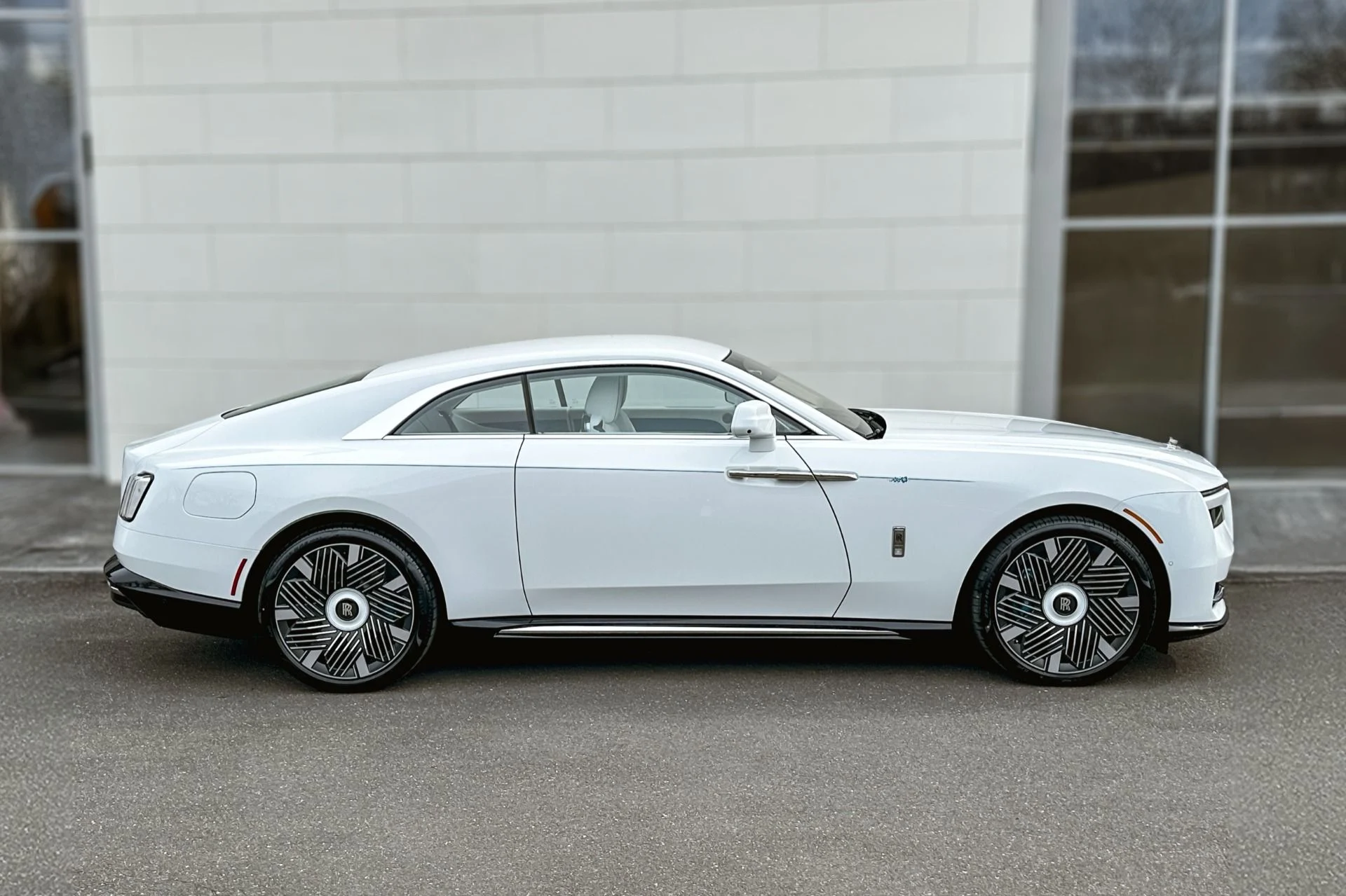 mph008_2680333181_Used_2026_Rolls_Royce_Spectre_Primavera_1784749743_5459d4905d