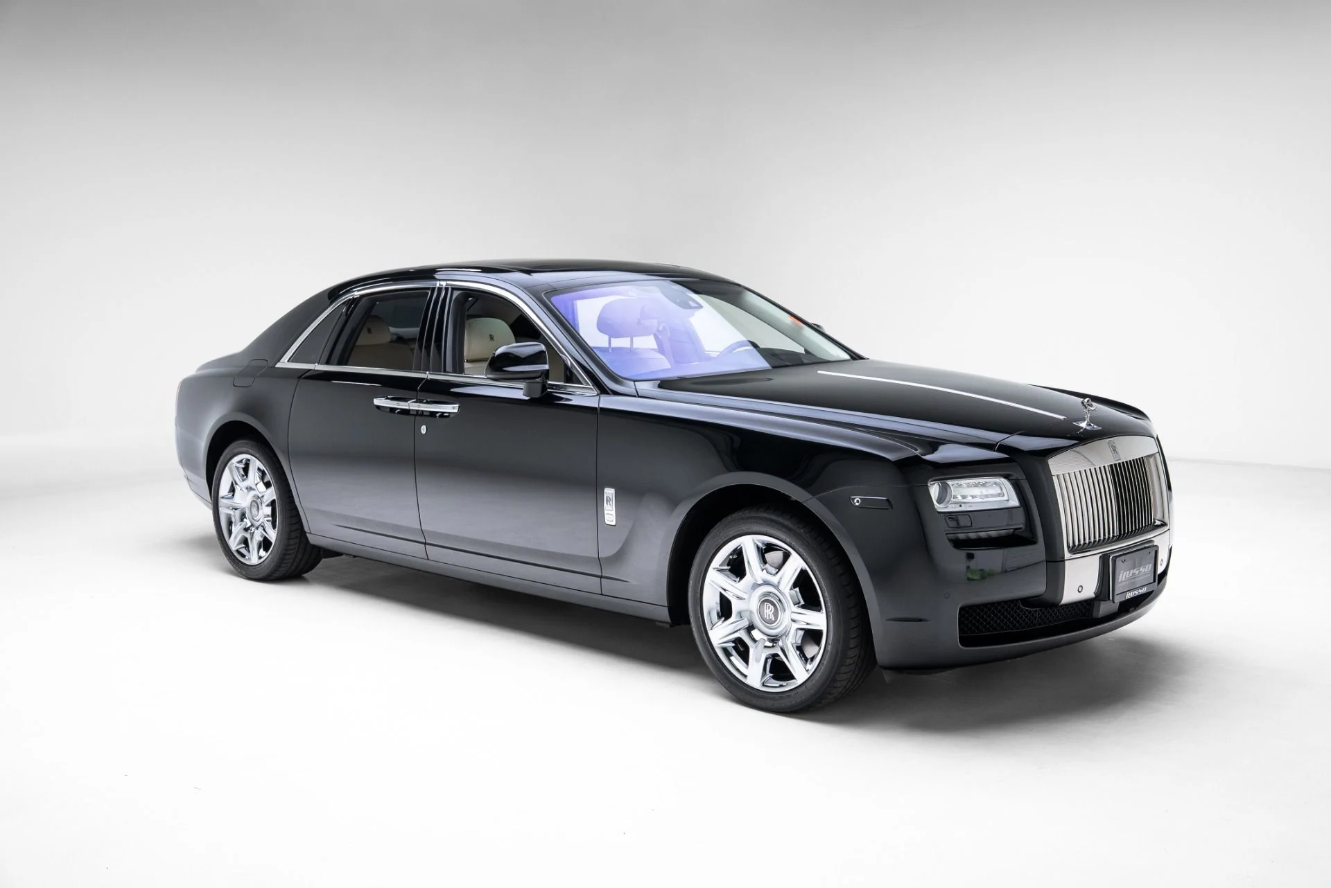 mph008_2680516857_Used_2012_Rolls_Royce_Ghost_1774974824_fcb8c8674e