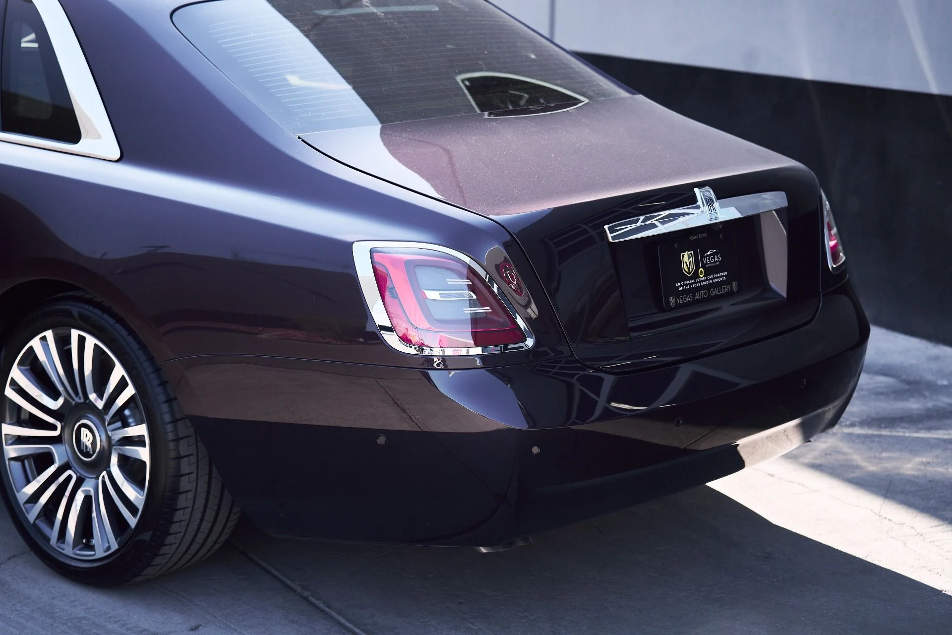 mph008_2683256029_Used_2024_Rolls_Royce_Ghost_Base_1752169894_77222d6497