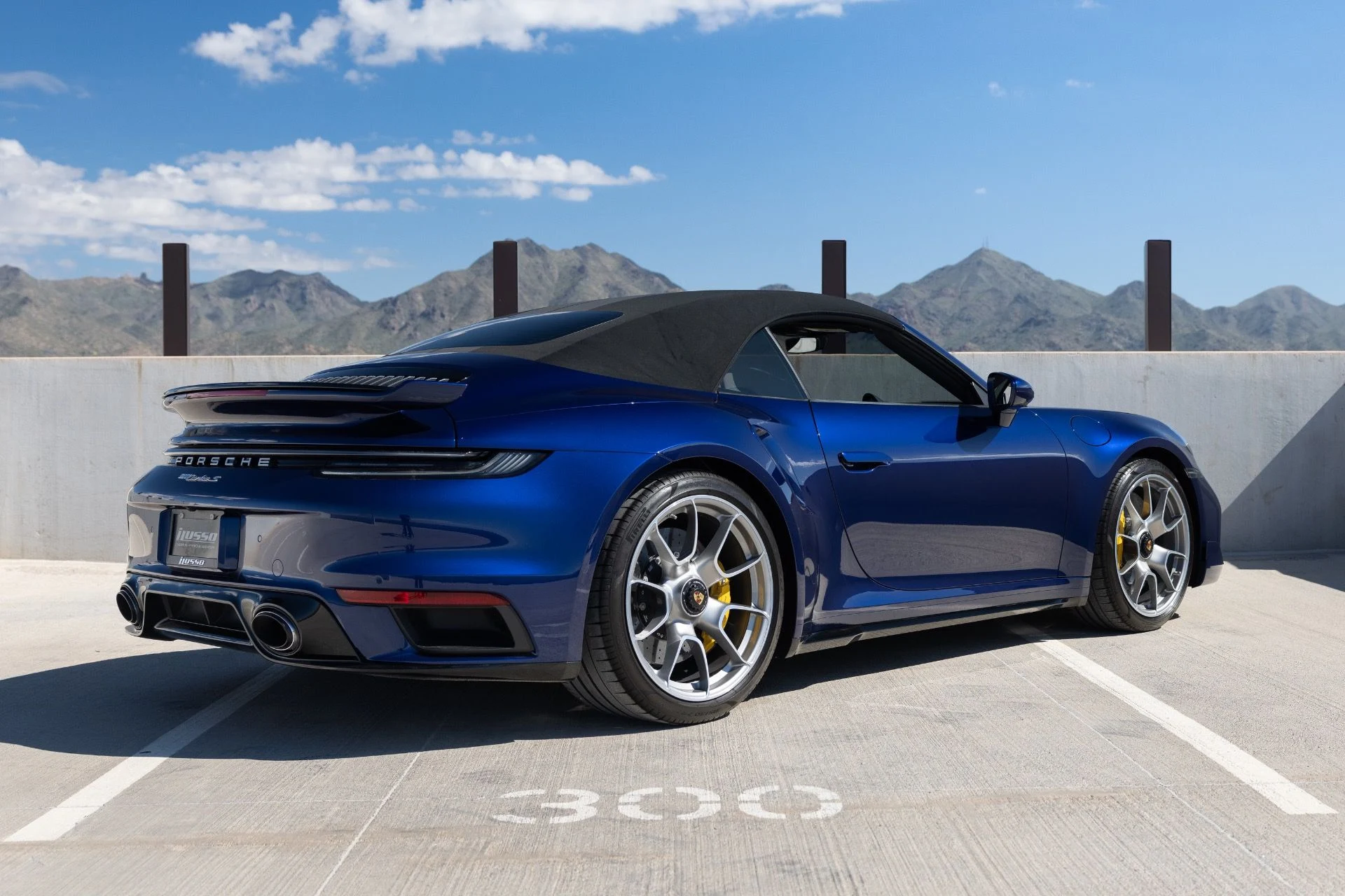 mph008_2683619873_Used_2023_Porsche_911_Turbo_S_1792530049_12eff5bfa2
