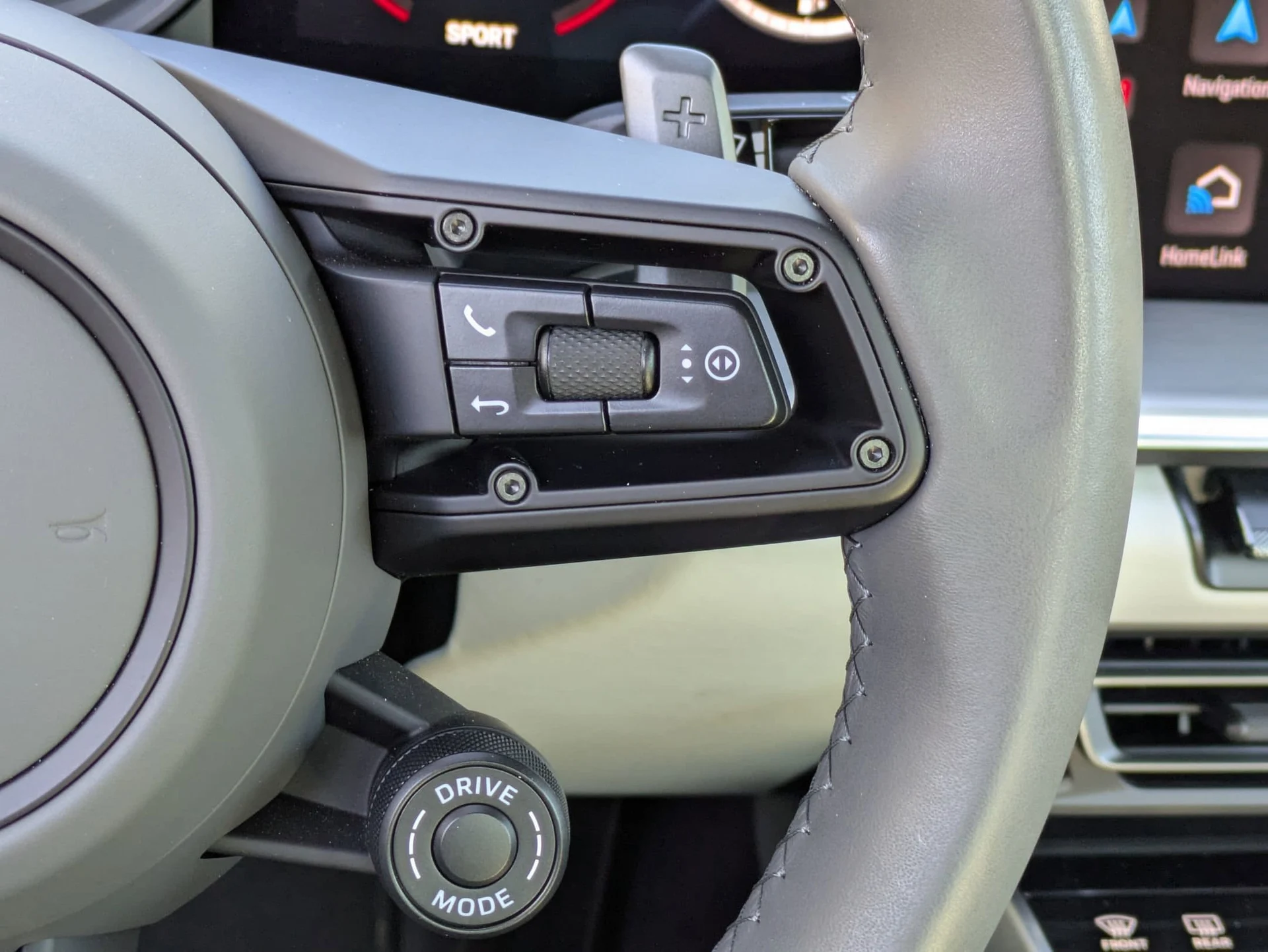 mph008_2688580444_ff19ab5d9f41a18d03b314b03dfdc8dex_400405fcdf