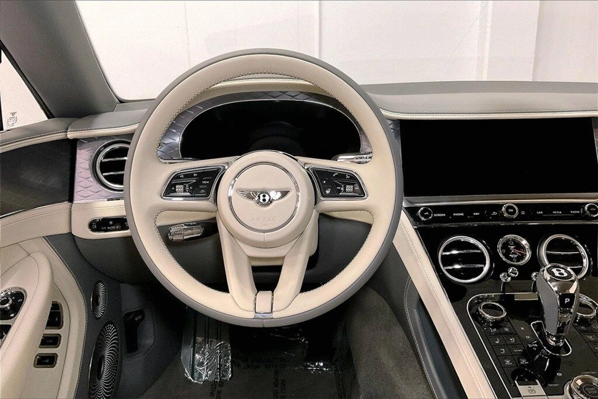 mph008_269009719_f364a7b2cfd79e18f2c6f39a6ec1472bx_b1b67dafea