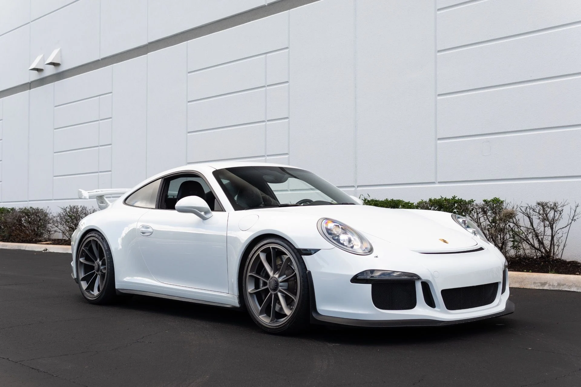 mph008_2691070494_Used_2015_Porsche_911_GT_3_1766771055_e9048c71de