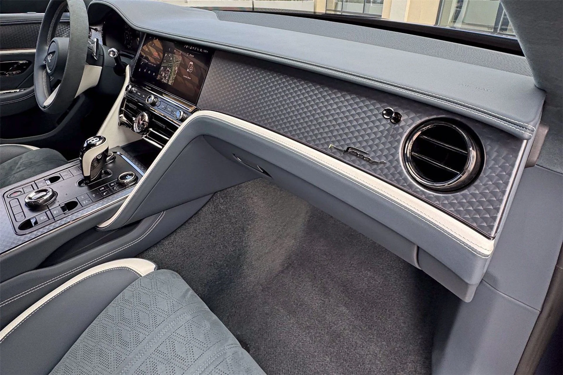 mph008_2698260254_d027fc627b1cd0afe36a78e0c78f881e_57e43c16eb