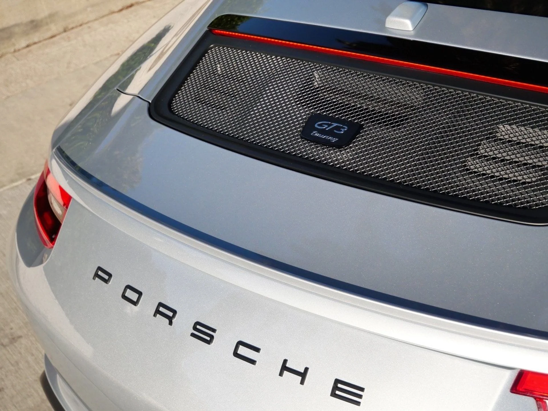 mph008_2700058612_6da8e52147f534a9bb13a6347783facax_952ab0a1d2