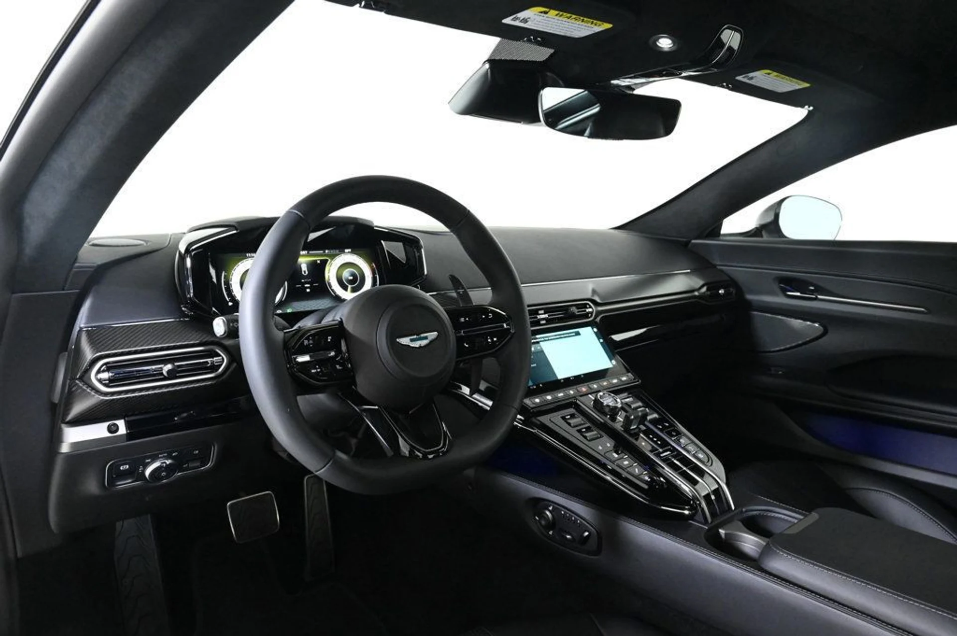 mph008_2700517432_new_2026_aston_martin_vantage_coupe_11350_22934413_9_1024_62a6290751