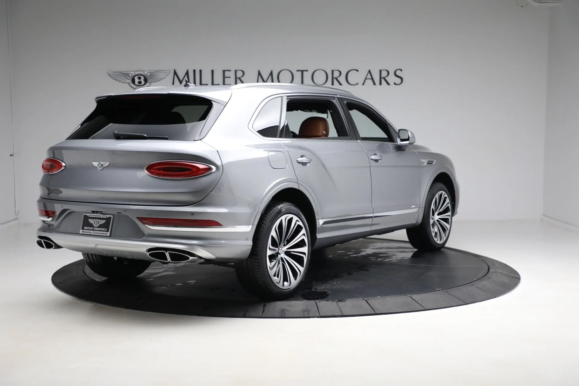 mph008_2705721238_Used_2023_Bentley_Bentayga_EWB_Azure_V8_4e9be23444