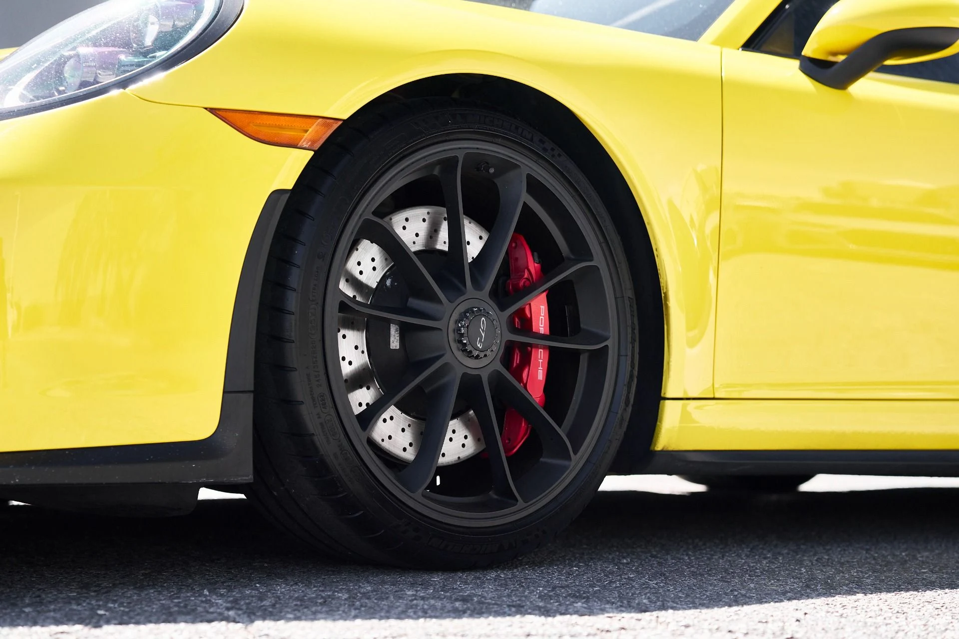 mph008_2708214640_Used_2018_Porsche_911_GT_3_1755896693_0fb218d5cb