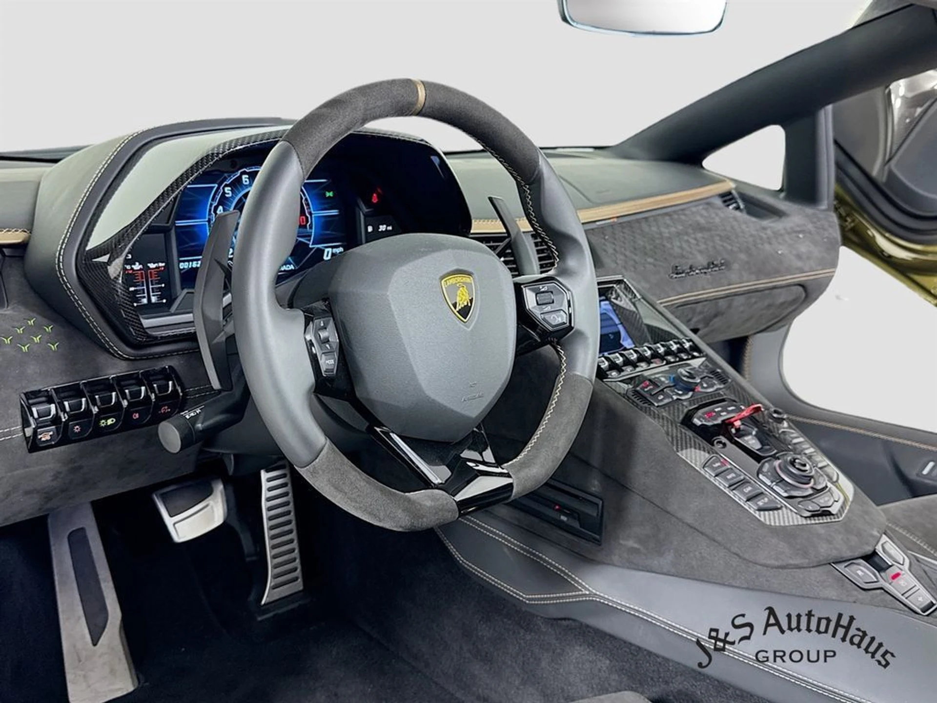 mph008_2708781616_9yq0o11amfdnbgcam7z2acgo6z8d_6df77df2ad