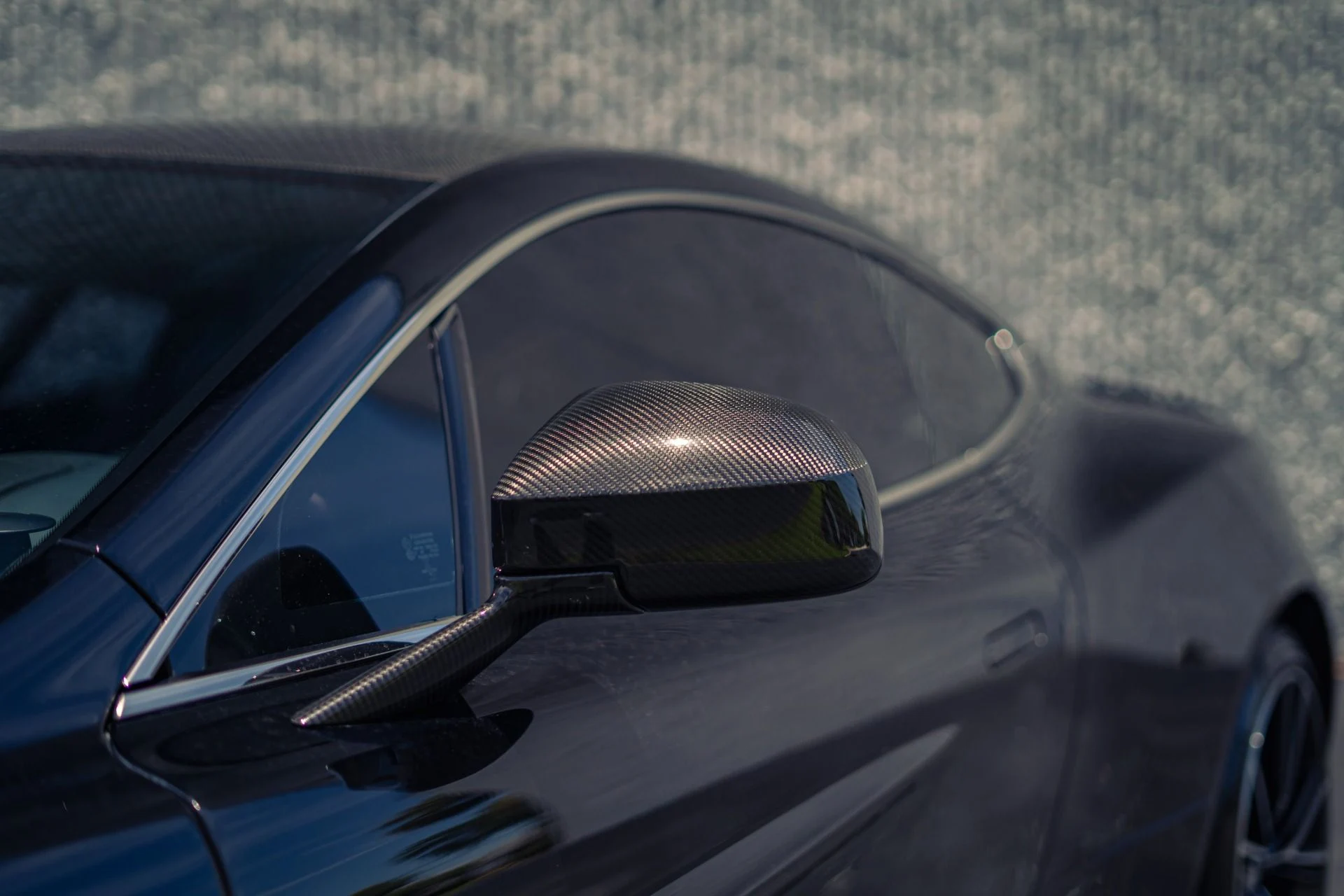 mph008_2714572595_Used_2014_Aston_Martin_Vanquish_Carbon_Exterior_Package_1783458978_a8d08d660f