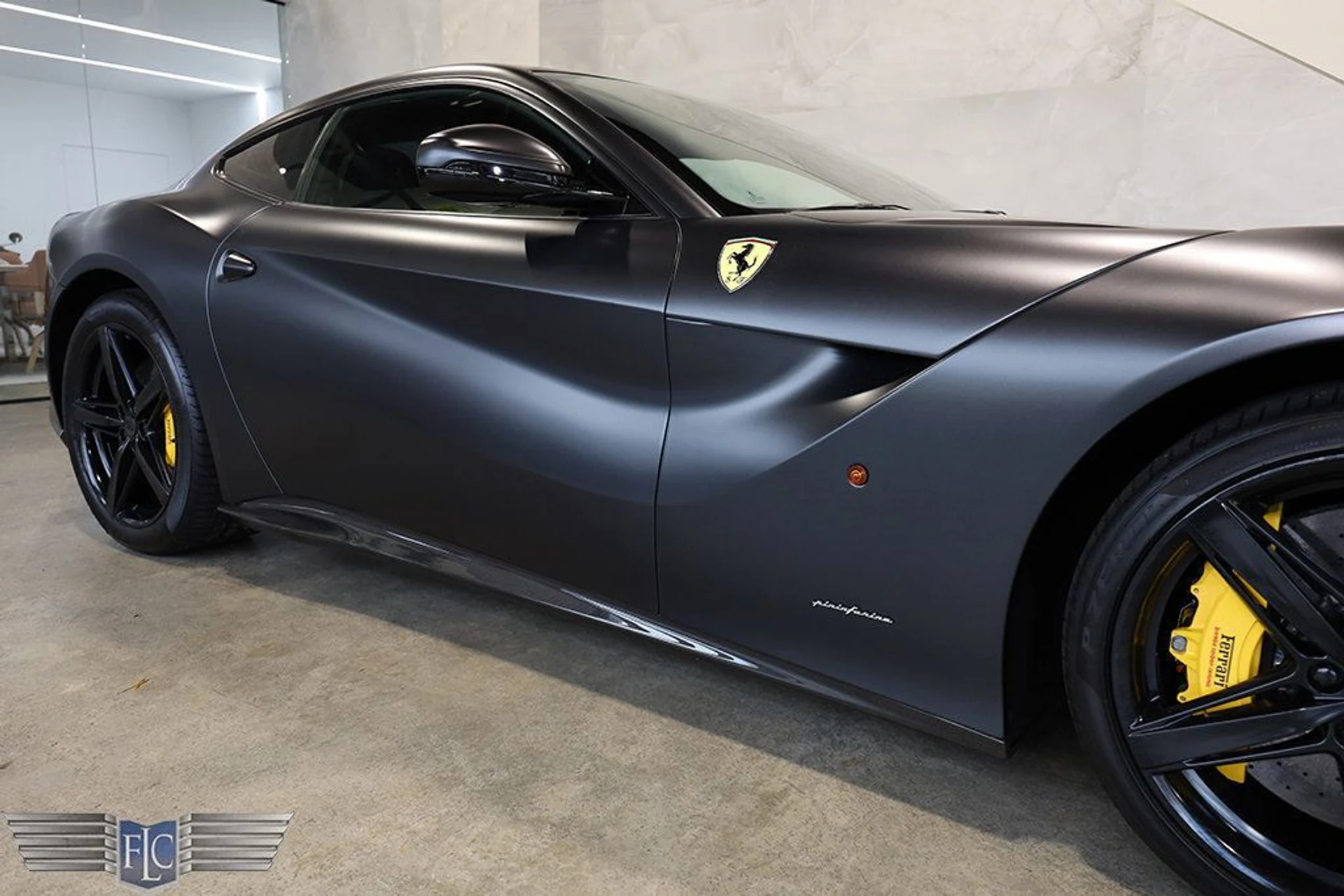 mph008_272641460_used_2014_ferrari_f12berlinetta_2drcoupe_9689_22910558_9_1024_13422b0db9