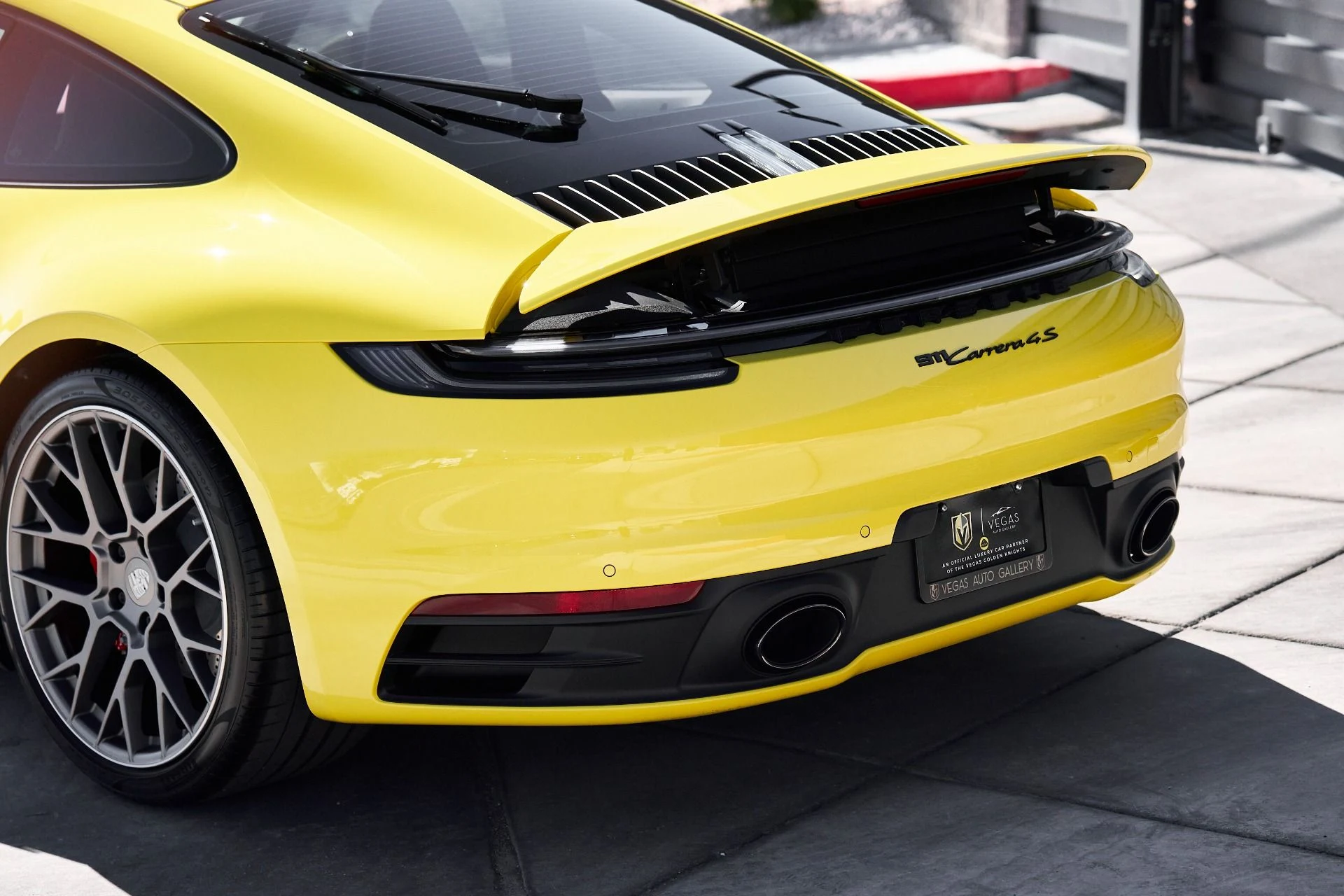mph008_2727058504_Used_2022_Porsche_911_Carrera_4_S_1761081908_3c958617a8