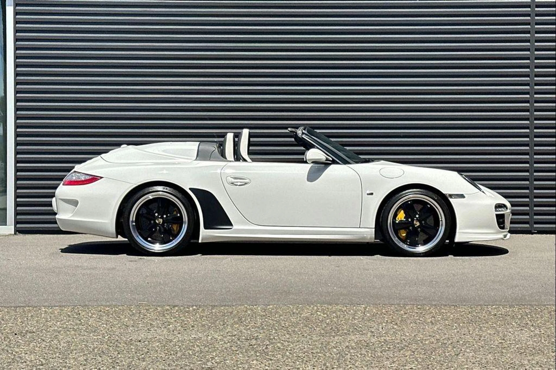 mph008_2736724231_mzn_Uo_K_Ubu9_Ln_J1_TYVD_8e5h_R_Ni4_1ced26364d