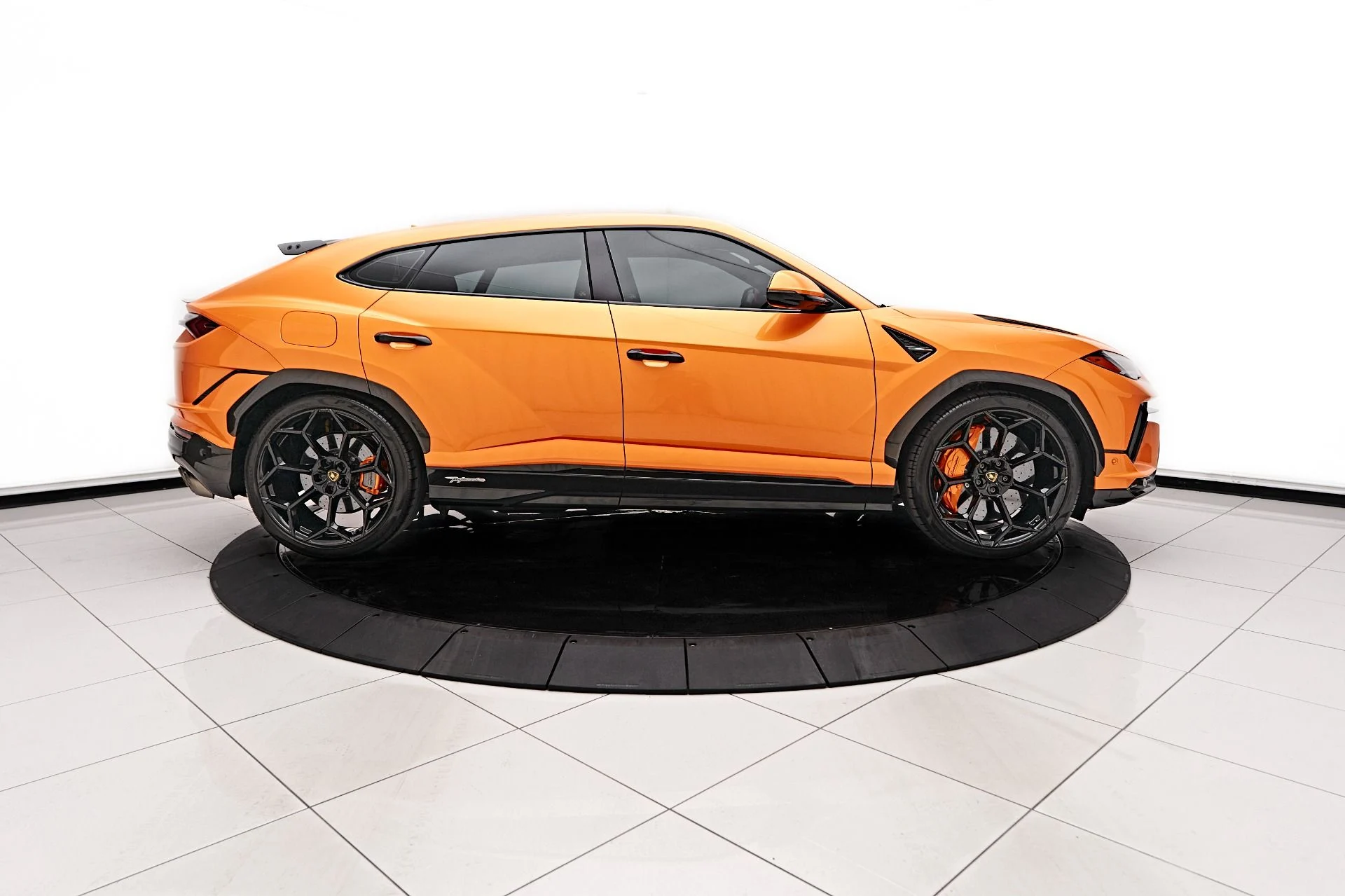 mph008_2739493817_Used_2023_Lamborghini_Urus_Performante_1753490590_d77d9b57db