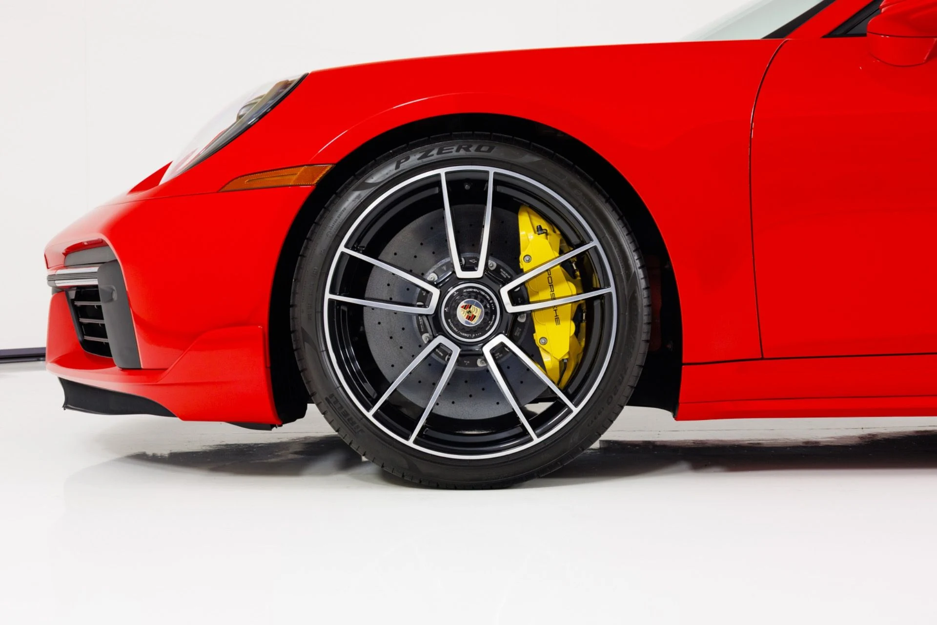 mph008_2744703059_Used_2021_Porsche_911_Turbo_S_1776203910_f2826f2ff3