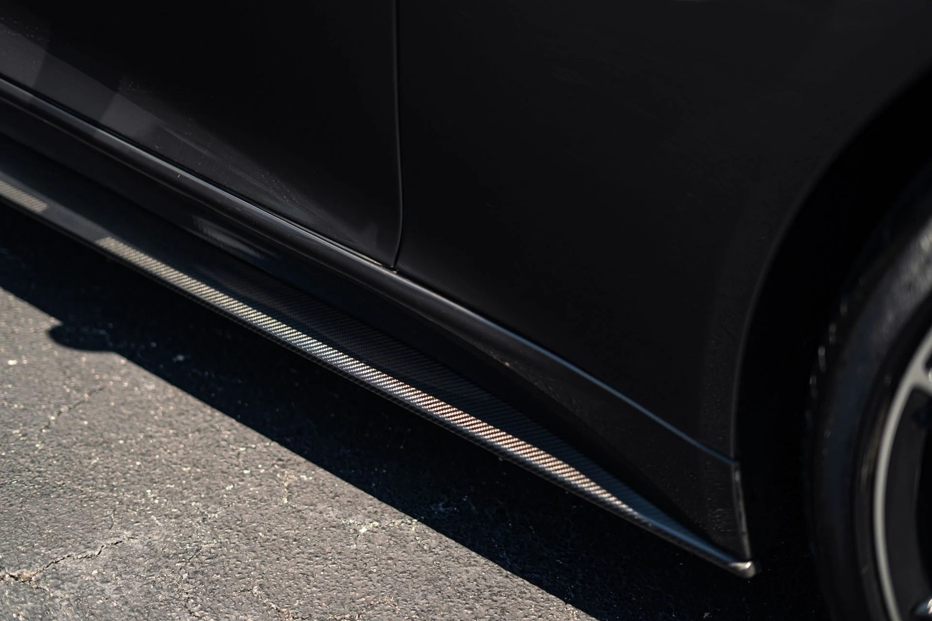 mph008_2746444056_Used_2014_Aston_Martin_Vanquish_Carbon_Exterior_Package_1782856406_8f35ea0641