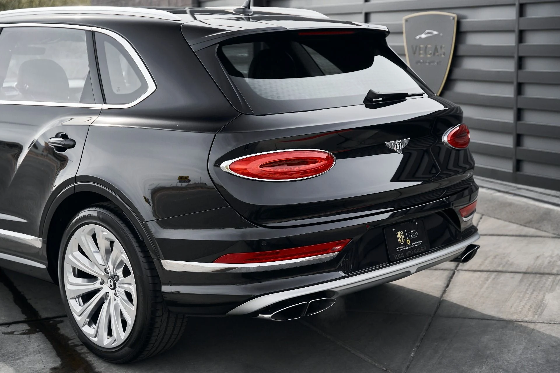 mph008_274764222_Used_2023_Bentley_Bentayga_EWB_Azure_1769048597_dfd42a51a9