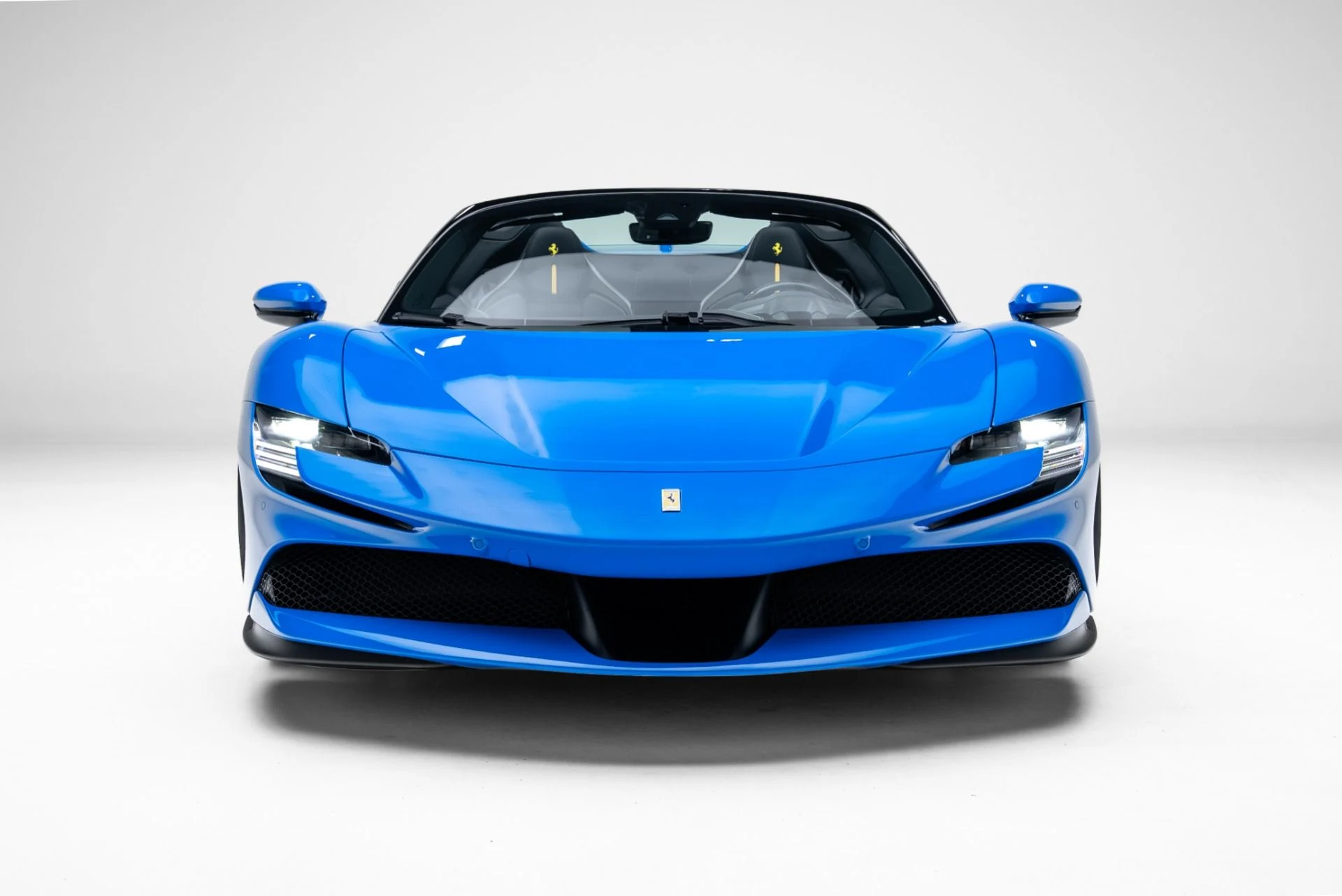 mph008_2756354109_Used_2024_Ferrari_SF_90_Spider_1772738738_e82f7e535e