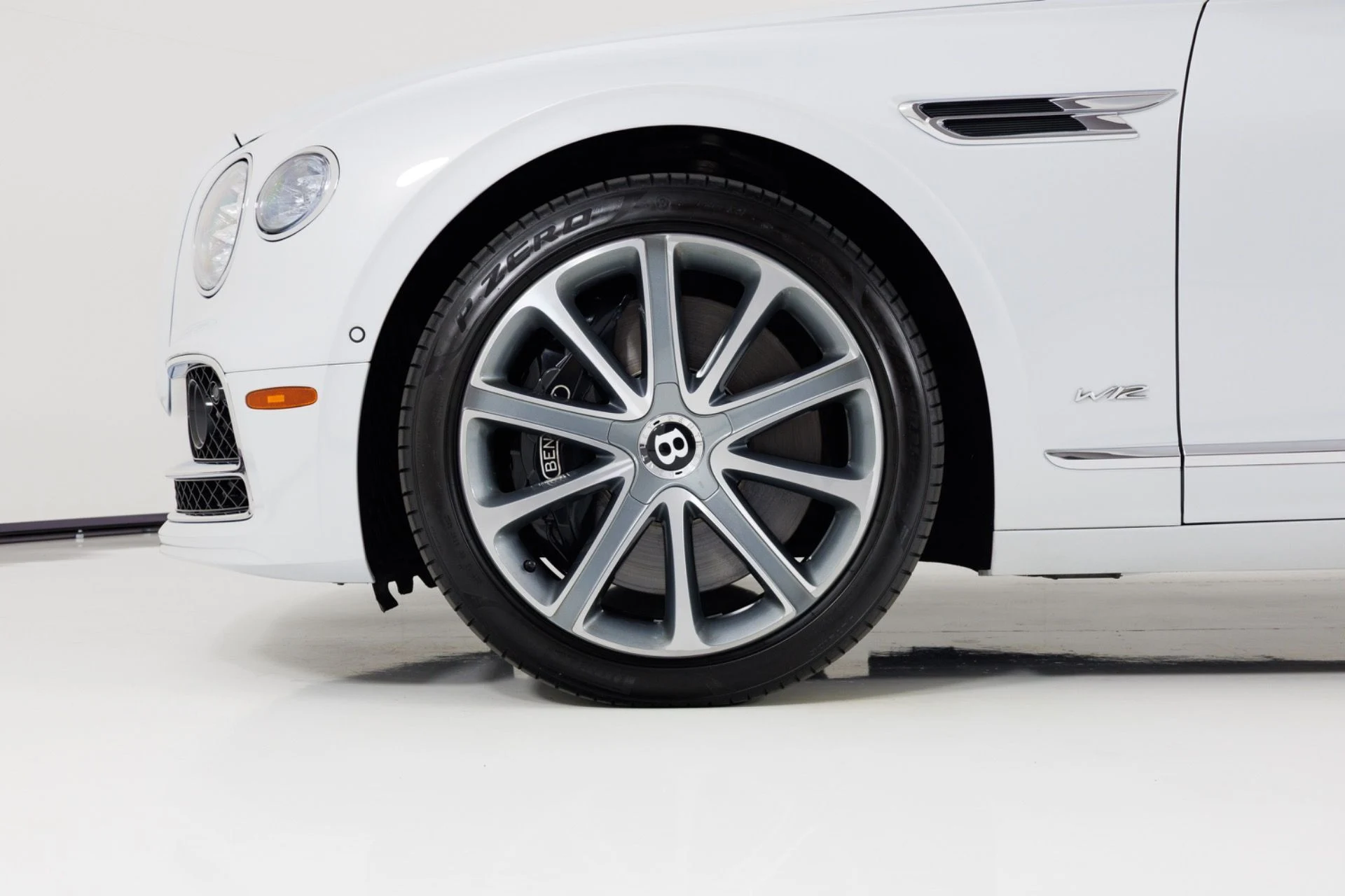 mph008_275689821_Used_2020_Bentley_Flying_Spur_W12_1776899545_d3c372650f