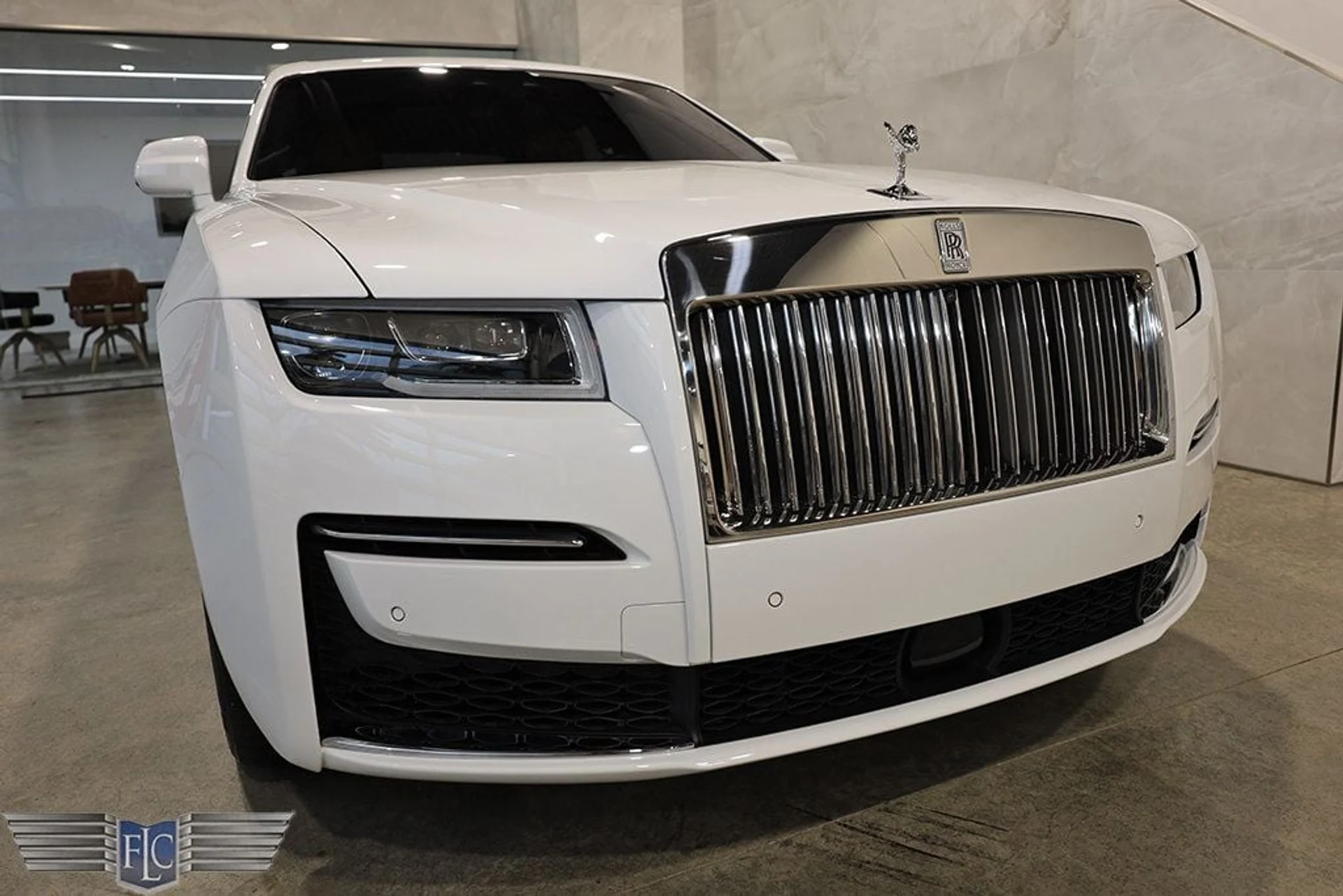 mph008_275765736_used_2021_rolls_royce_ghost_withghostpackage_9689_21336772_9_1024_2c63d04021
