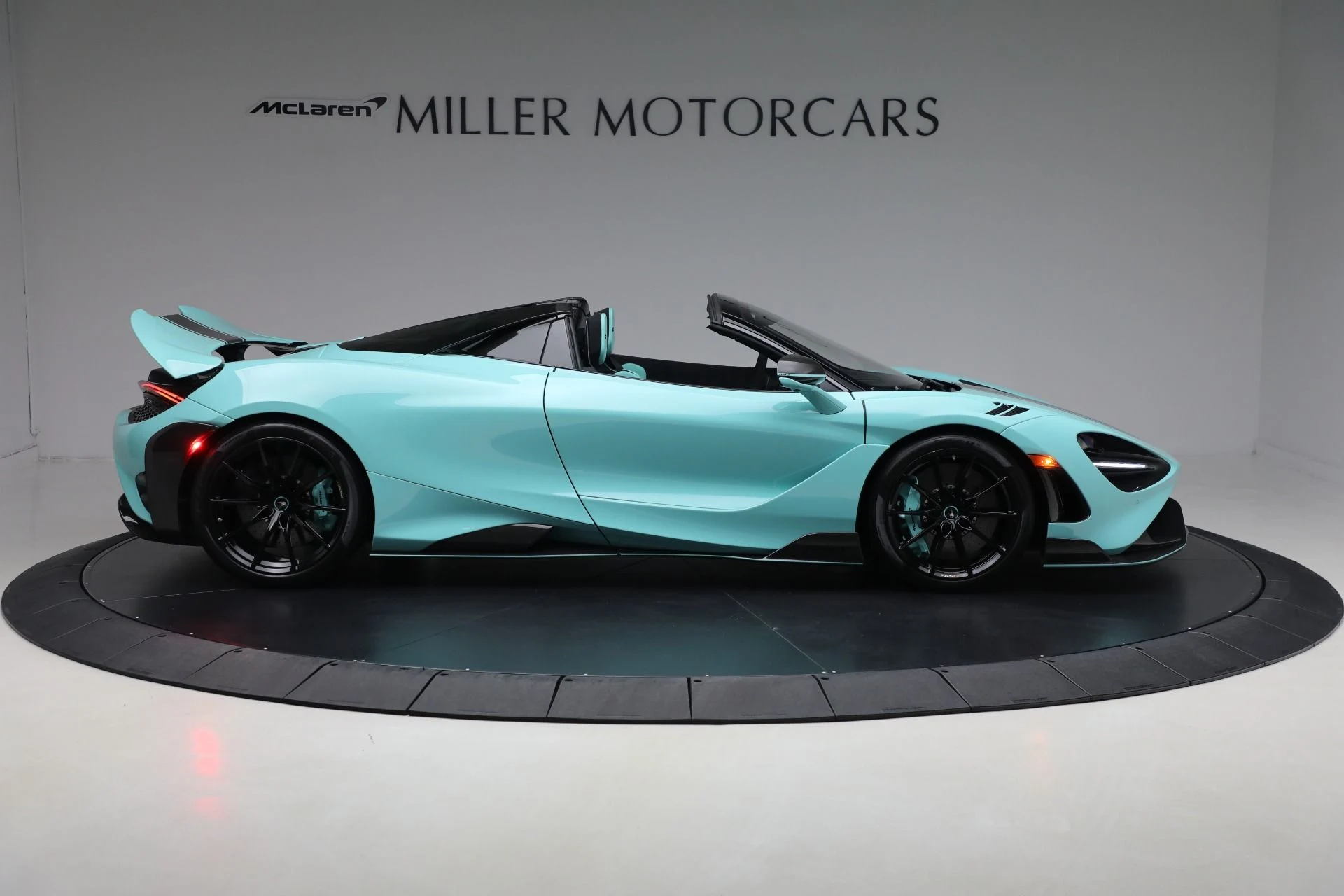 mph008_2770147663_Used_2022_Mc_Laren_765_LT_Spider_28bf177b52