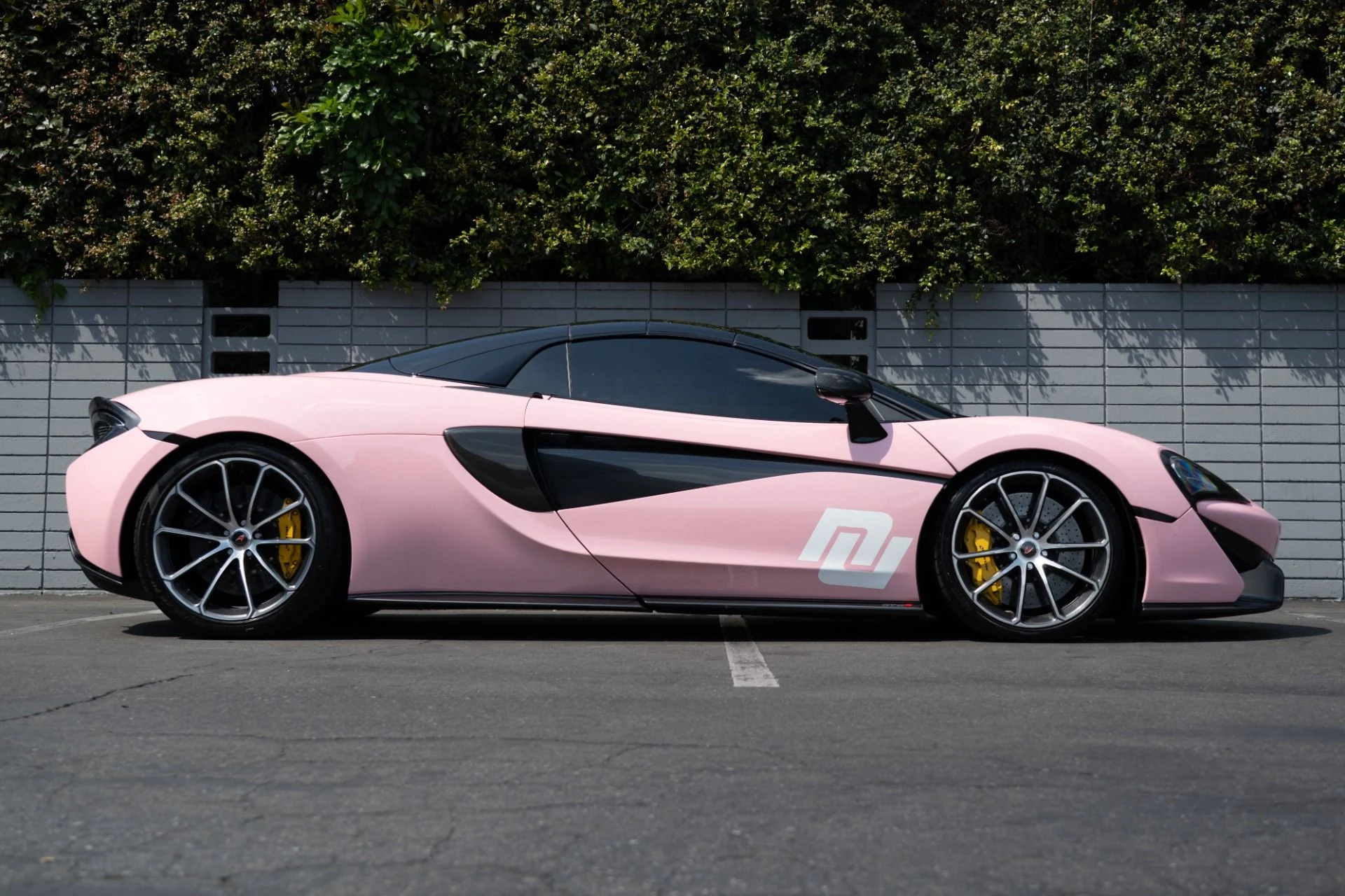mph008_2771633226_Used_2018_Mc_Laren_570_S_Spider_1757711863_6352e8b773