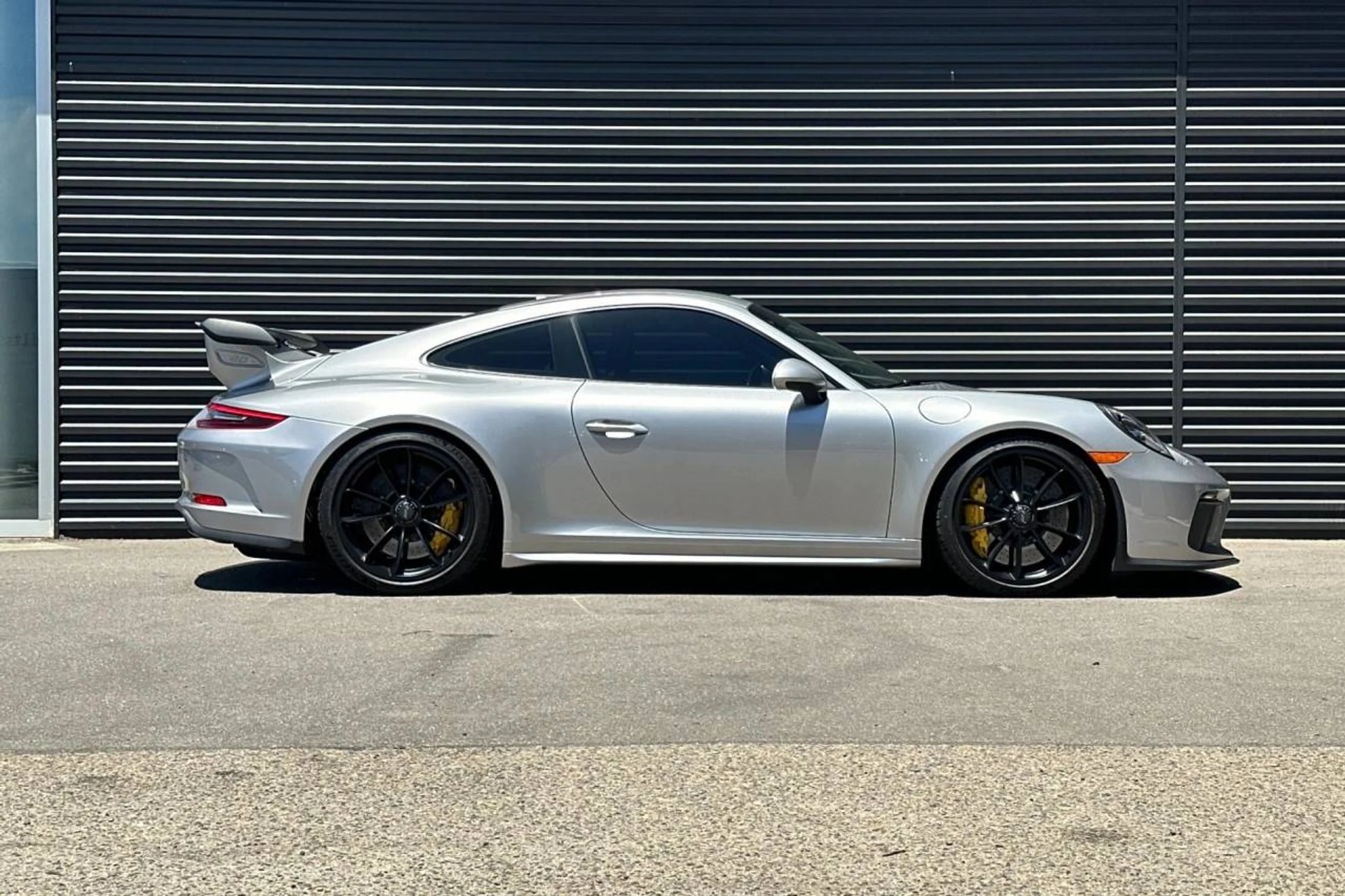 mph008_2780687608_1280_5c38667860