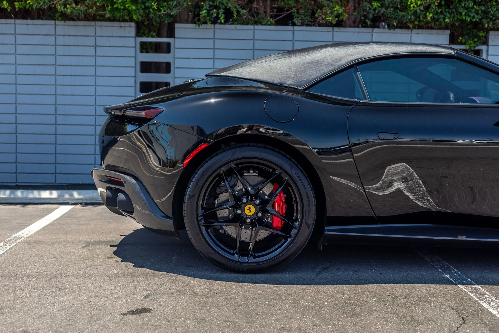 mph008_2805626277_Used_2024_Ferrari_Roma_Spider_1754957599_ee22ae1c25
