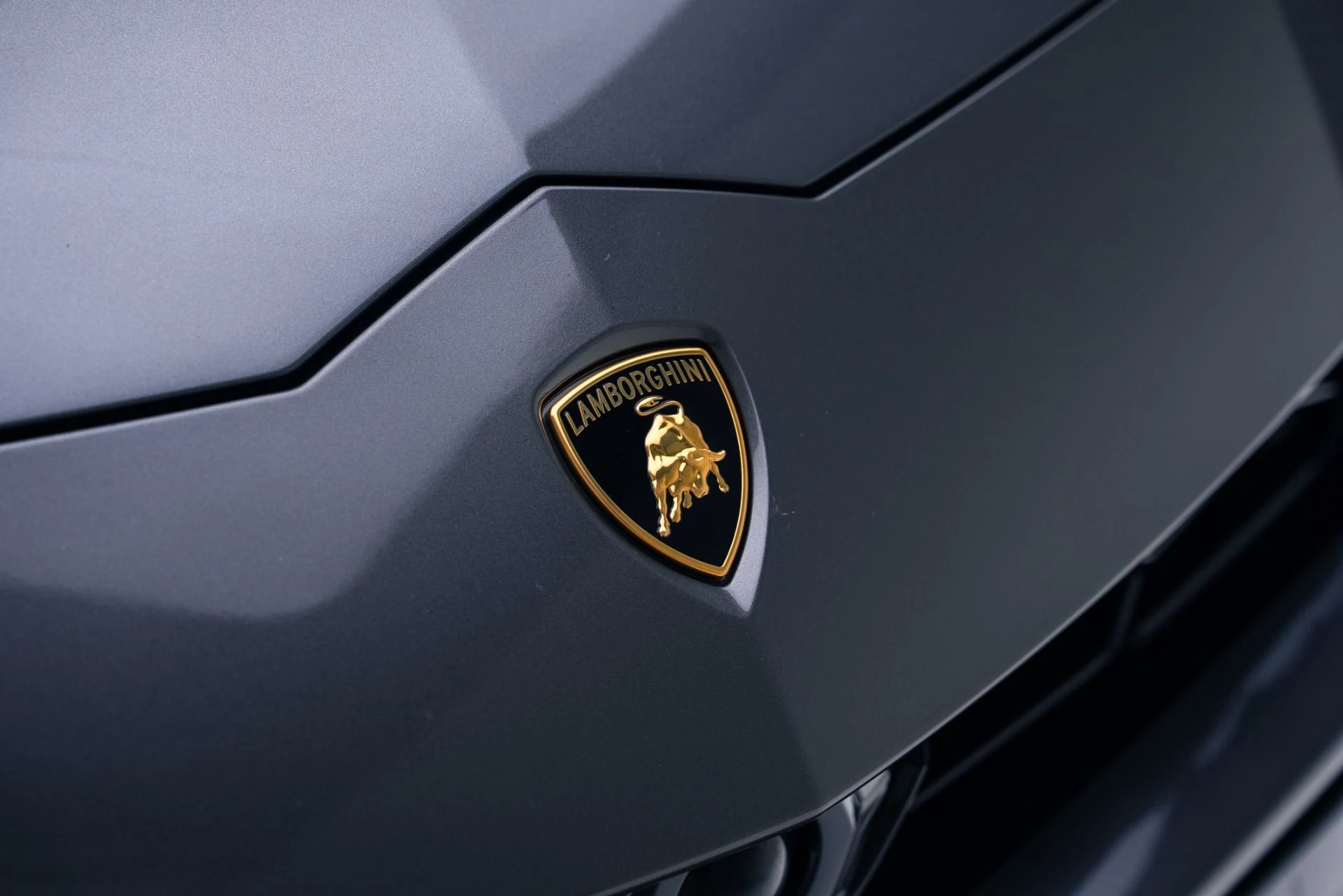 mph008_2806366253_Used_2021_Lamborghini_Urus_1764807920_40d5f8524e