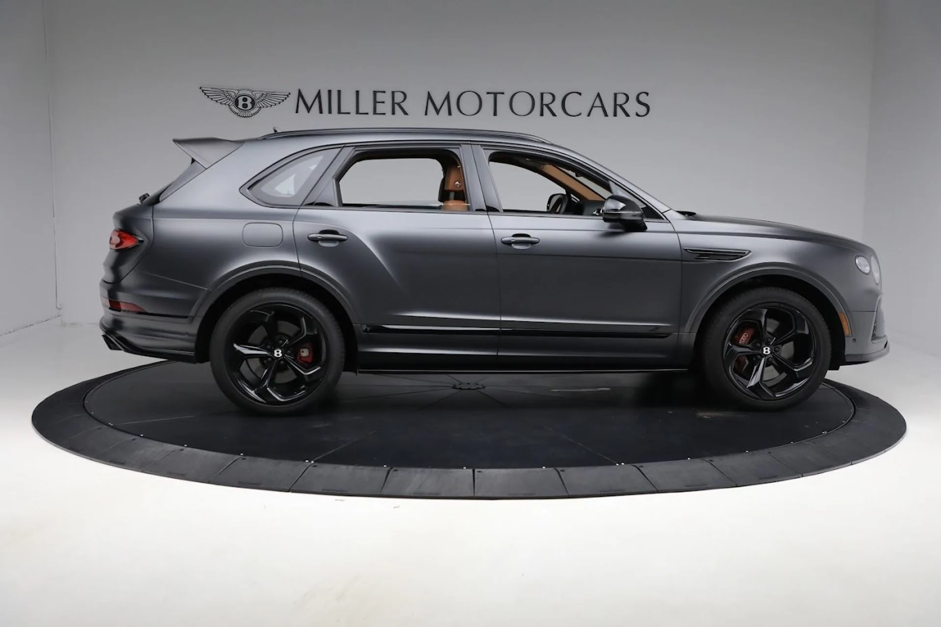 mph008_2808559261_Used_2023_Bentley_Bentayga_S_V8_ae8cf3b359