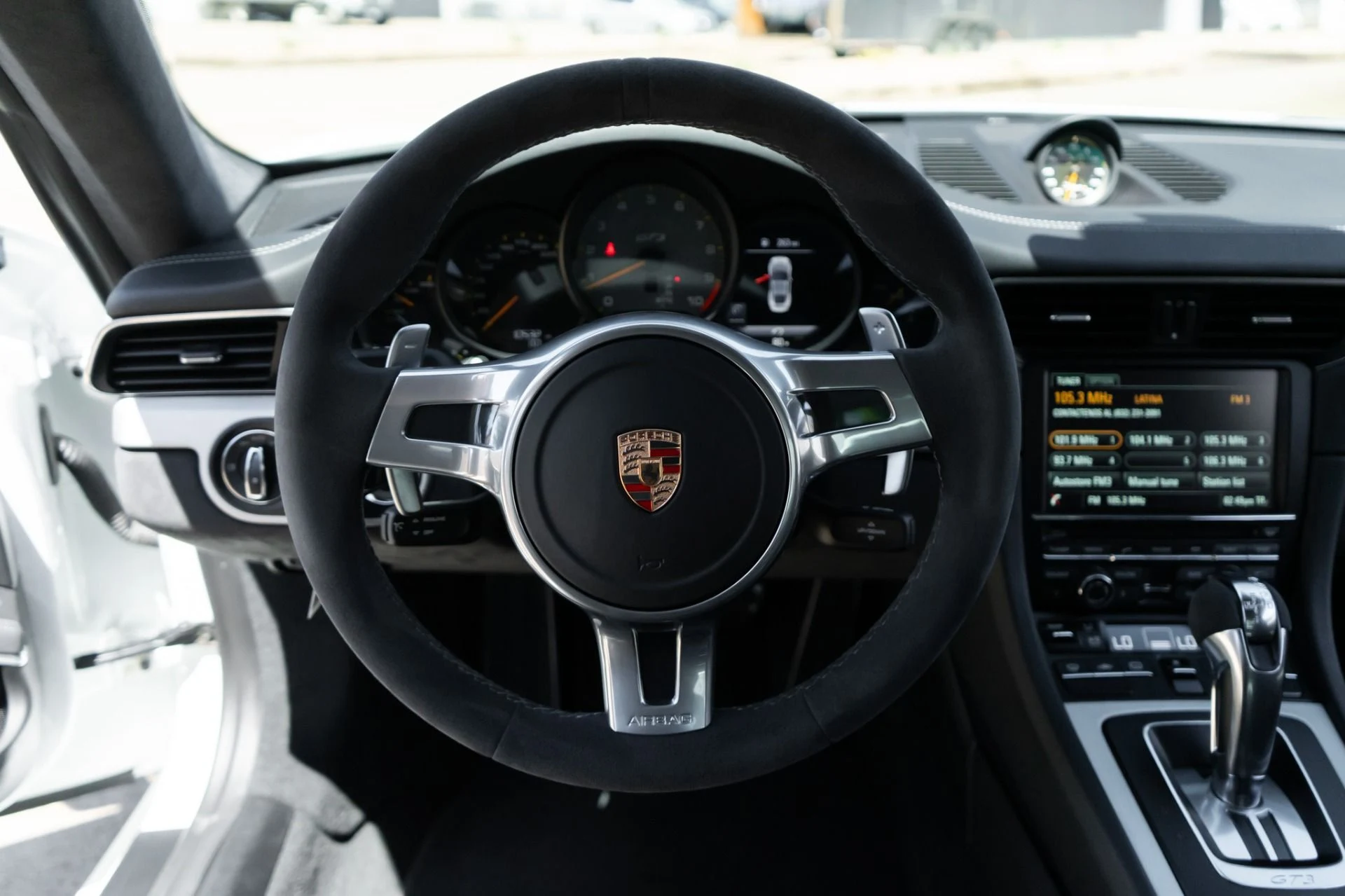 mph008_2815035559_Used_2015_Porsche_911_GT_3_1787087006_0de77e55b1