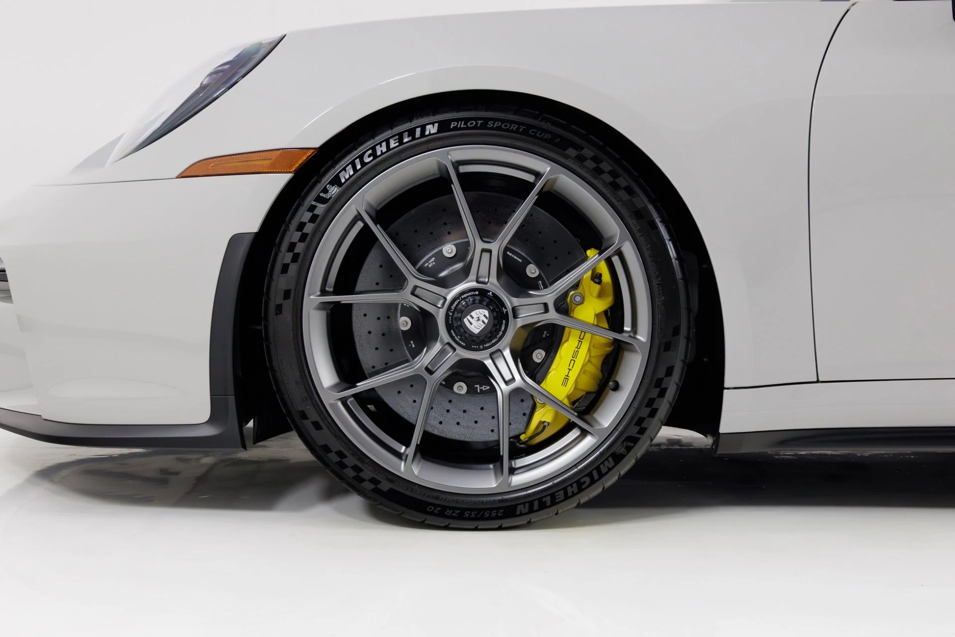 mph008_2816009475_Used_2024_Porsche_911_GT_3_Touring_1767999905_93bc0b3a2d