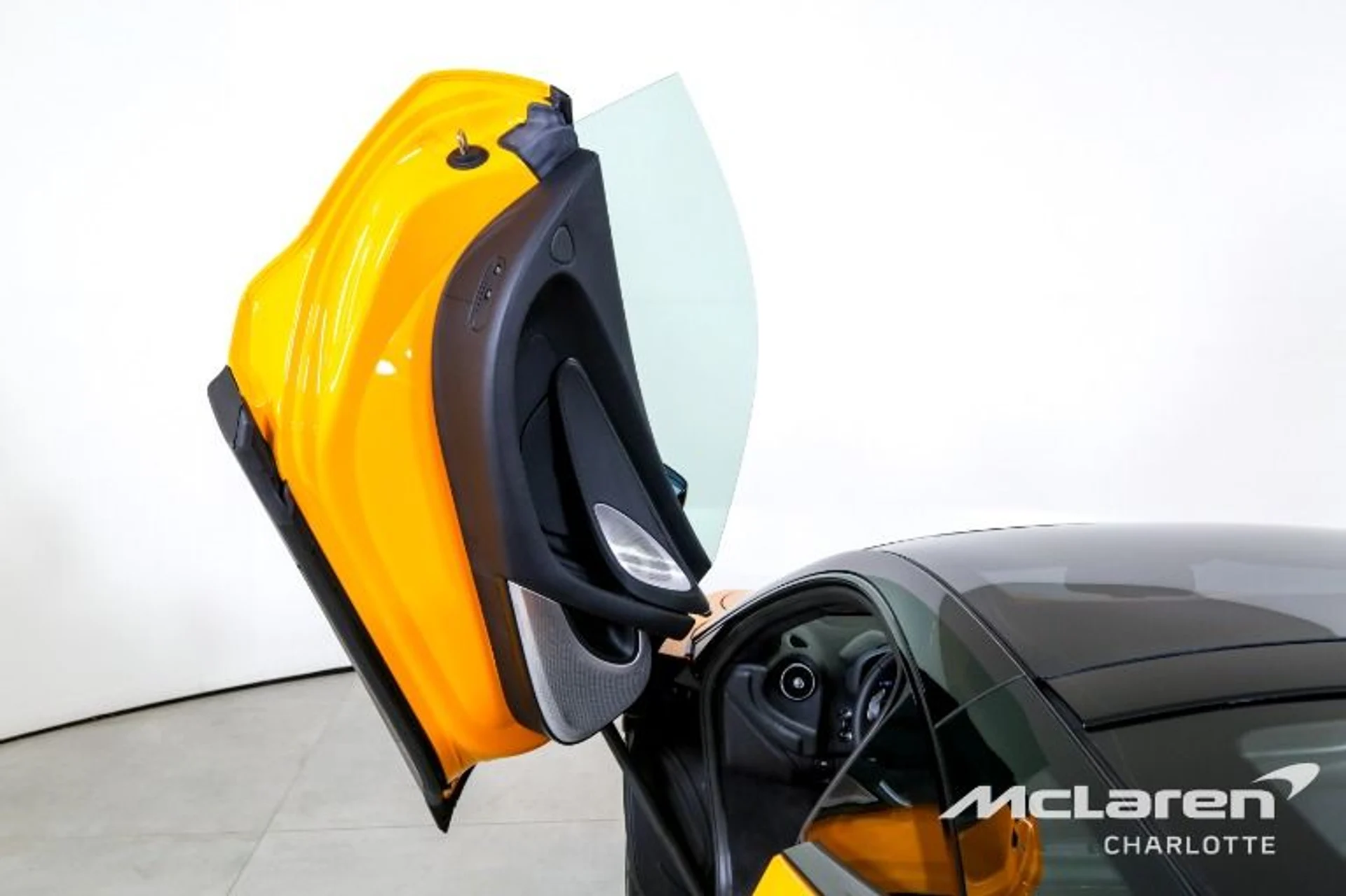 mph008_2828549080_Used_2025_Mc_Laren_GTS_ad75162d3d