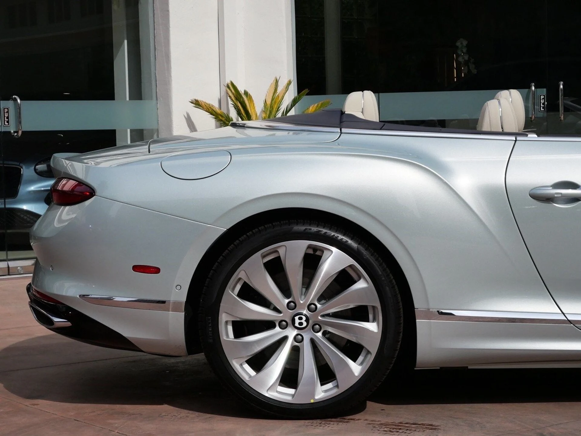 mph008_2836328539_f196bff49a9cb8e75d75b7fd9f944540x_b4dc1fb805