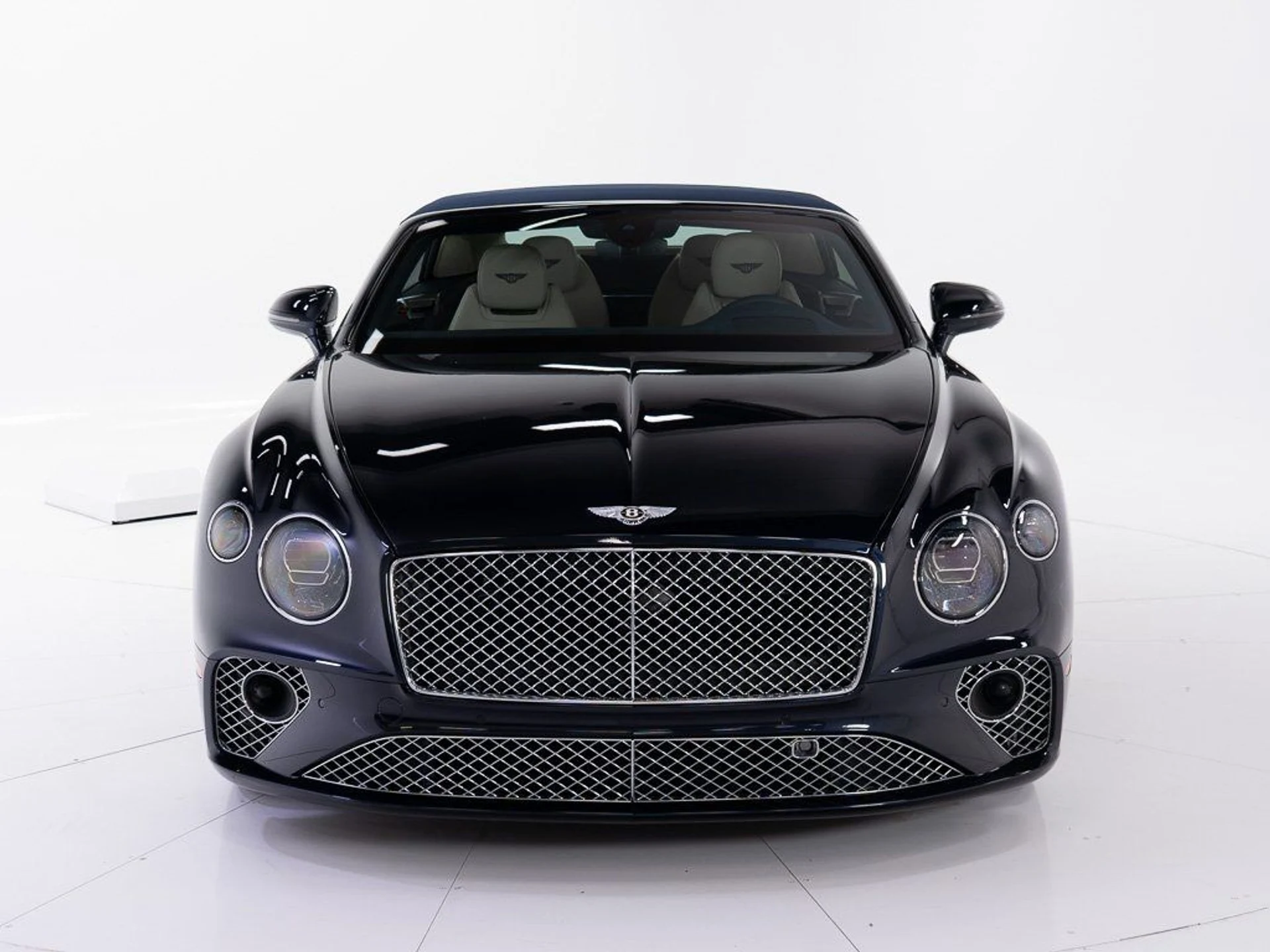 mph008_2836700671_07500135e46b4d609c4a50d727da1f17_9dc06742a2