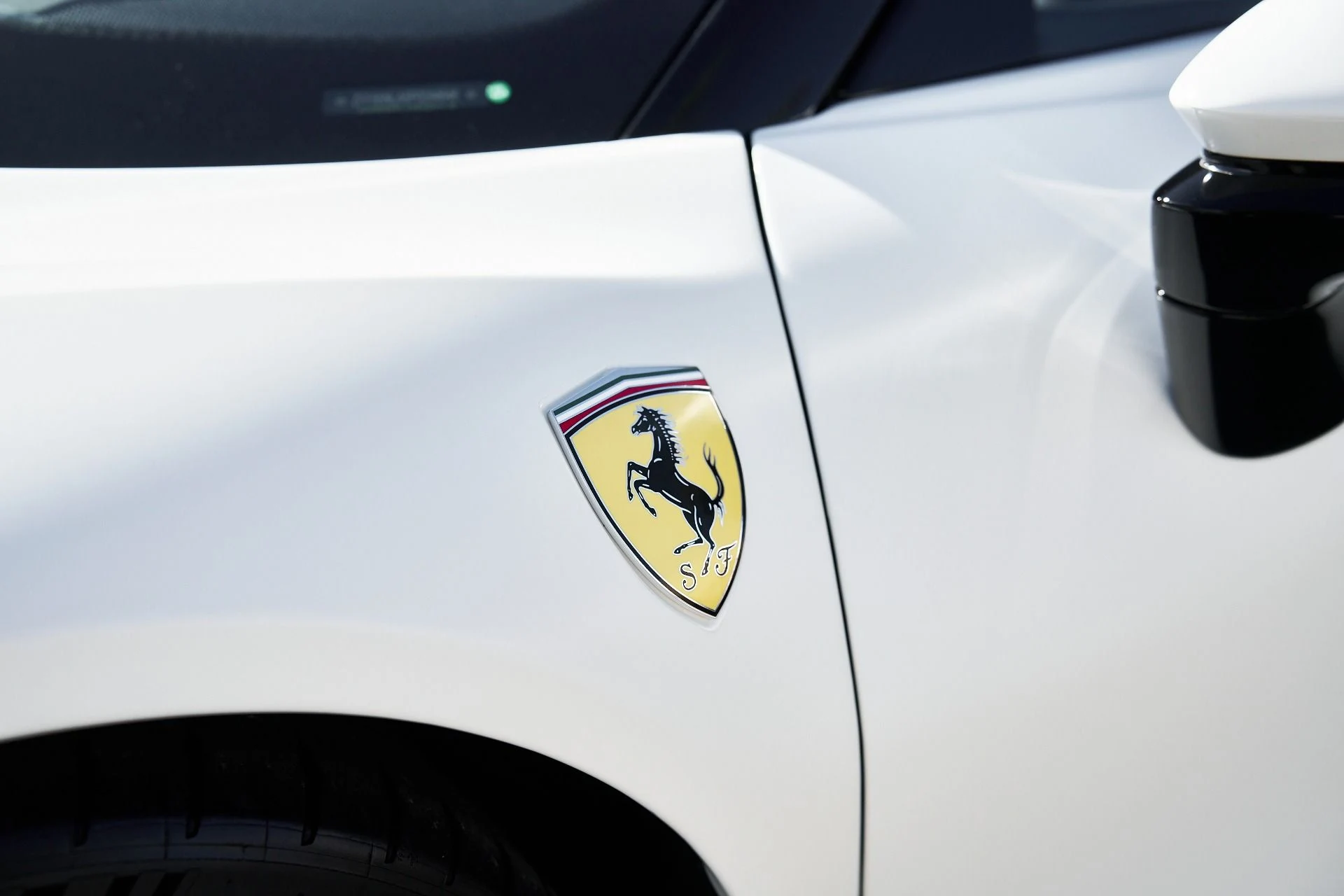 mph008_2847227153_Used_2023_Ferrari_SF_90_Stradale_Base_1757439872_e2721b0ebb