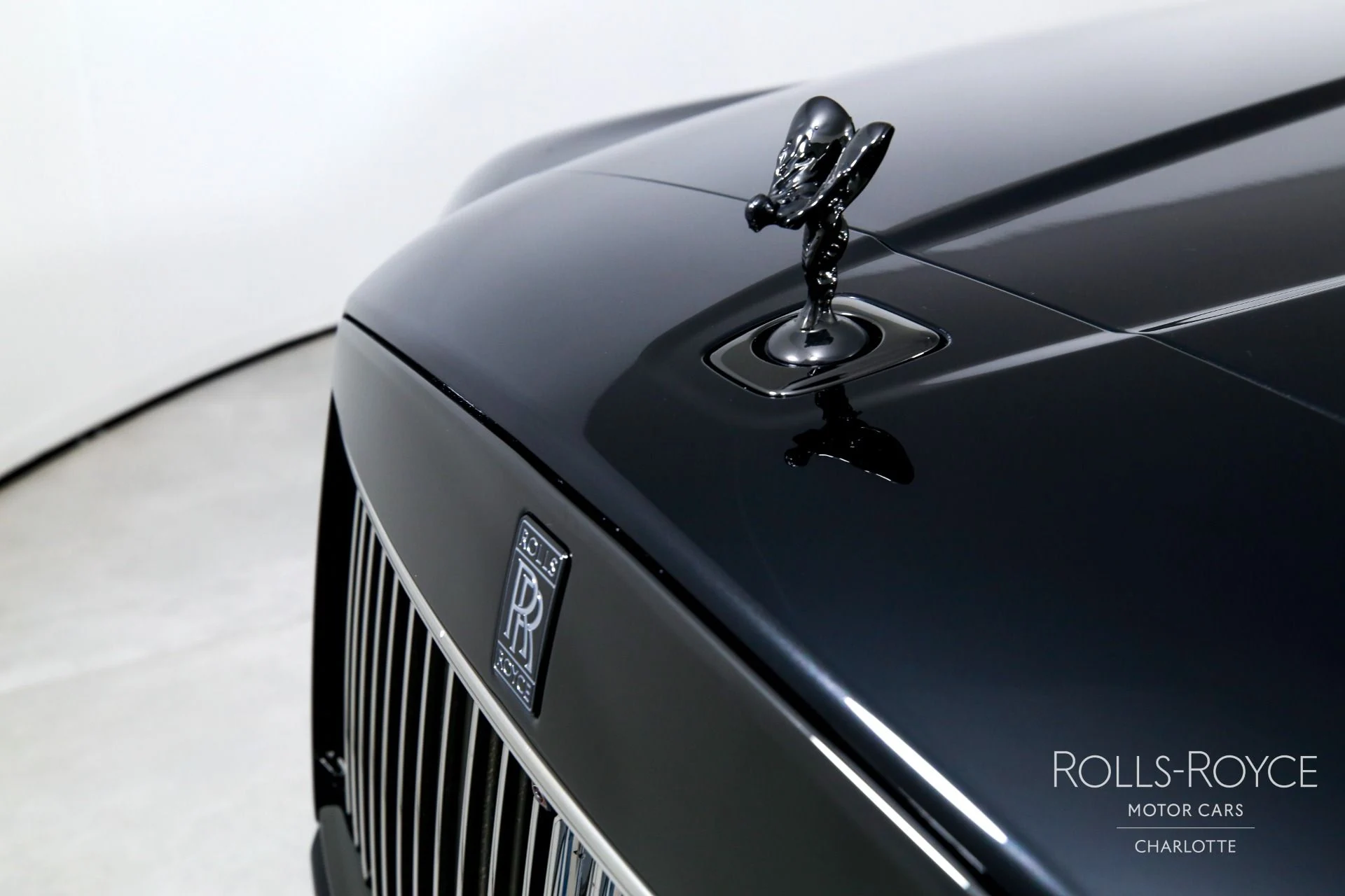 mph008_2854492353_Used_2026_Rolls_Royce_Black_Badge_Cullinan_1767727780_f0dea4e81d