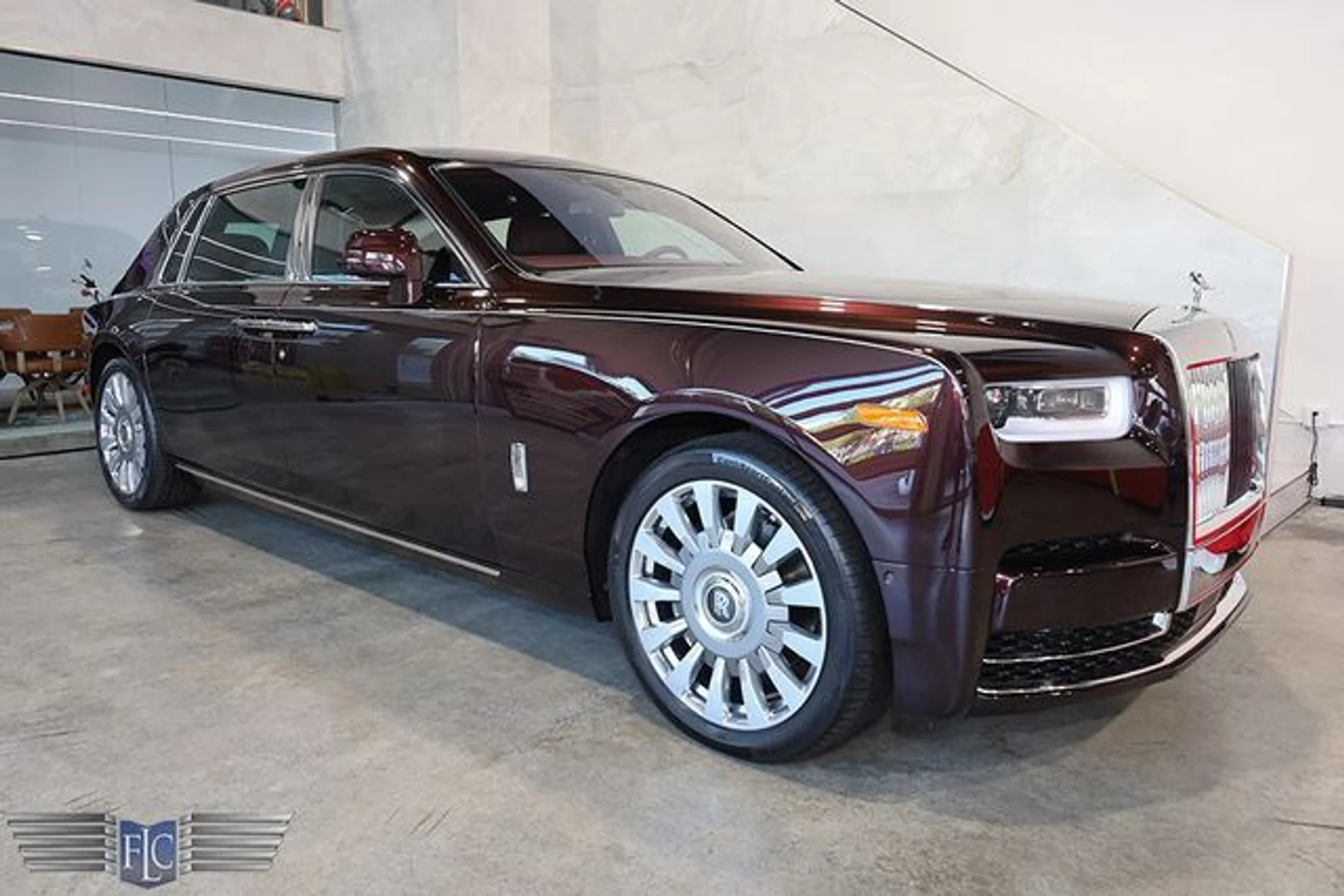mph008_2864891893_used_2018_rolls_royce_phantom_extendedwheelbasesedan_9689_23067531_13_640_3120487792